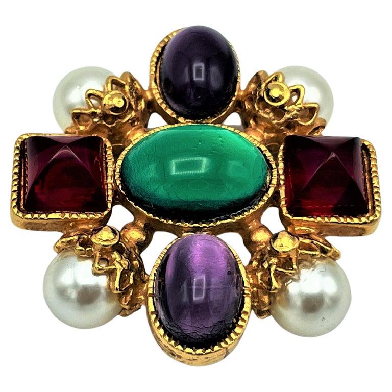 Chanel brooch or pendant par Gripoix Paris, signed 2007 A, gold plated For  Sale at 1stDibs