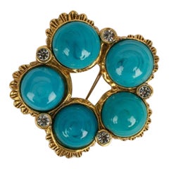 Chanel Broche/pendentif en métal doré et pâte de verre