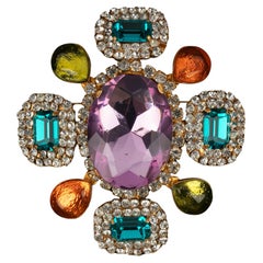 Chanel brooch spring 1995