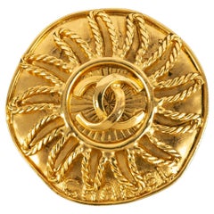 Chanel brooch Winter 1994