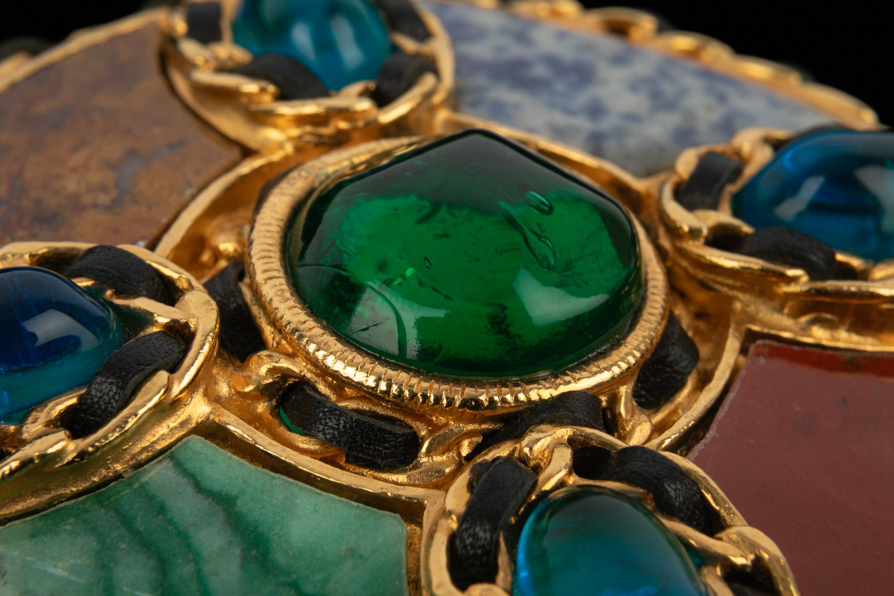 Spilla Chanel Inverno 1995 in vendita 2