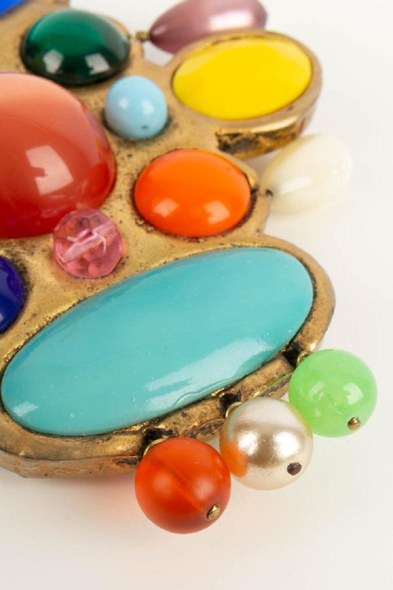 Chanel Brooch with Glass Paste Cabochons, Resin, Rhinestones and Beads, 1991 For Sale 2