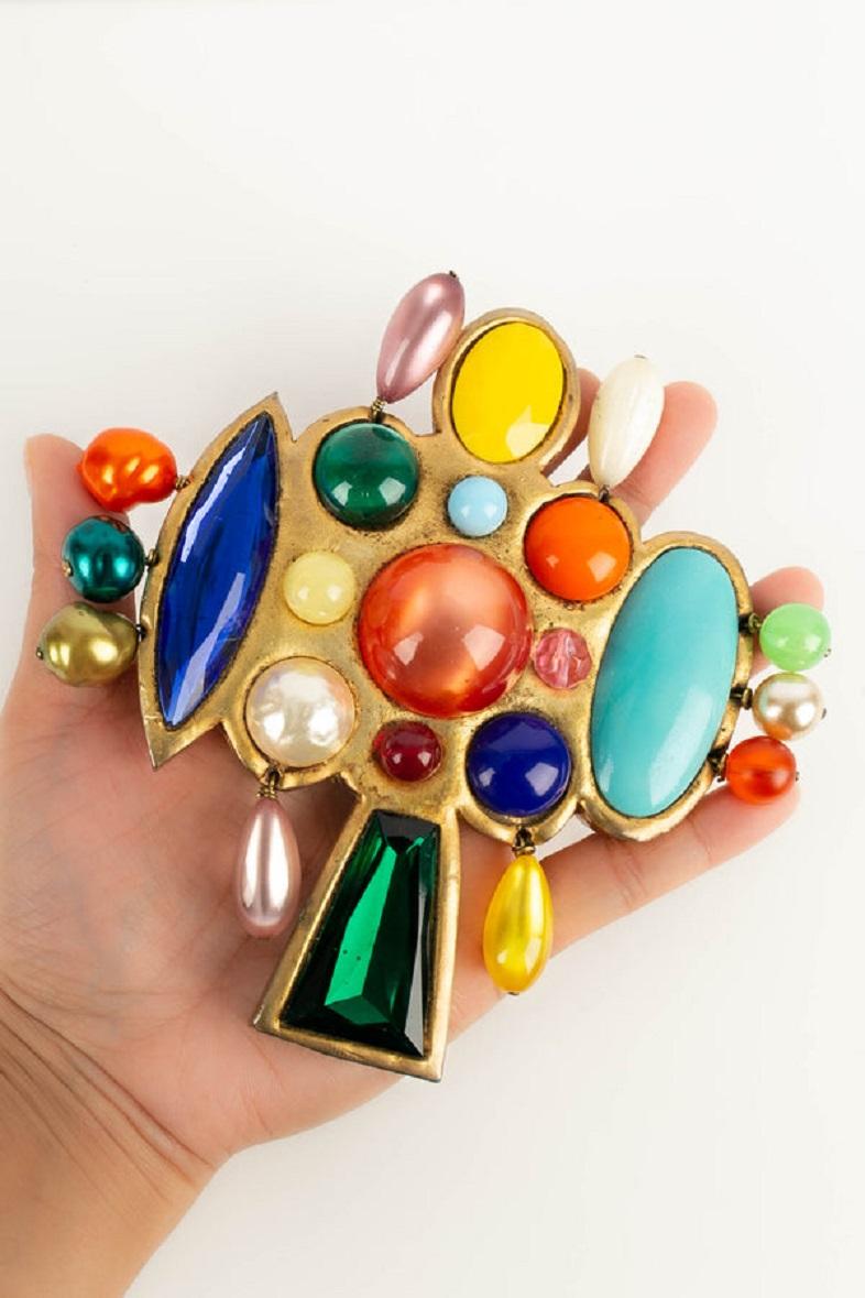 Chanel Brooch with Glass Paste Cabochons, Resin, Rhinestones and Beads, 1991 For Sale 5