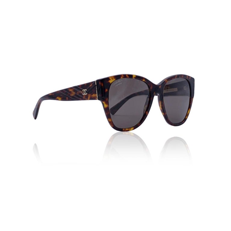 Chanel Black Plastic Wayfarer Polarized Frame Sunglasses - 5414-A