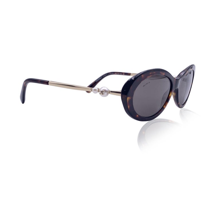 Chanel Brown Acetate 5428 Oval Pearl Sunglasses 56/16 140 mm  display picture 1