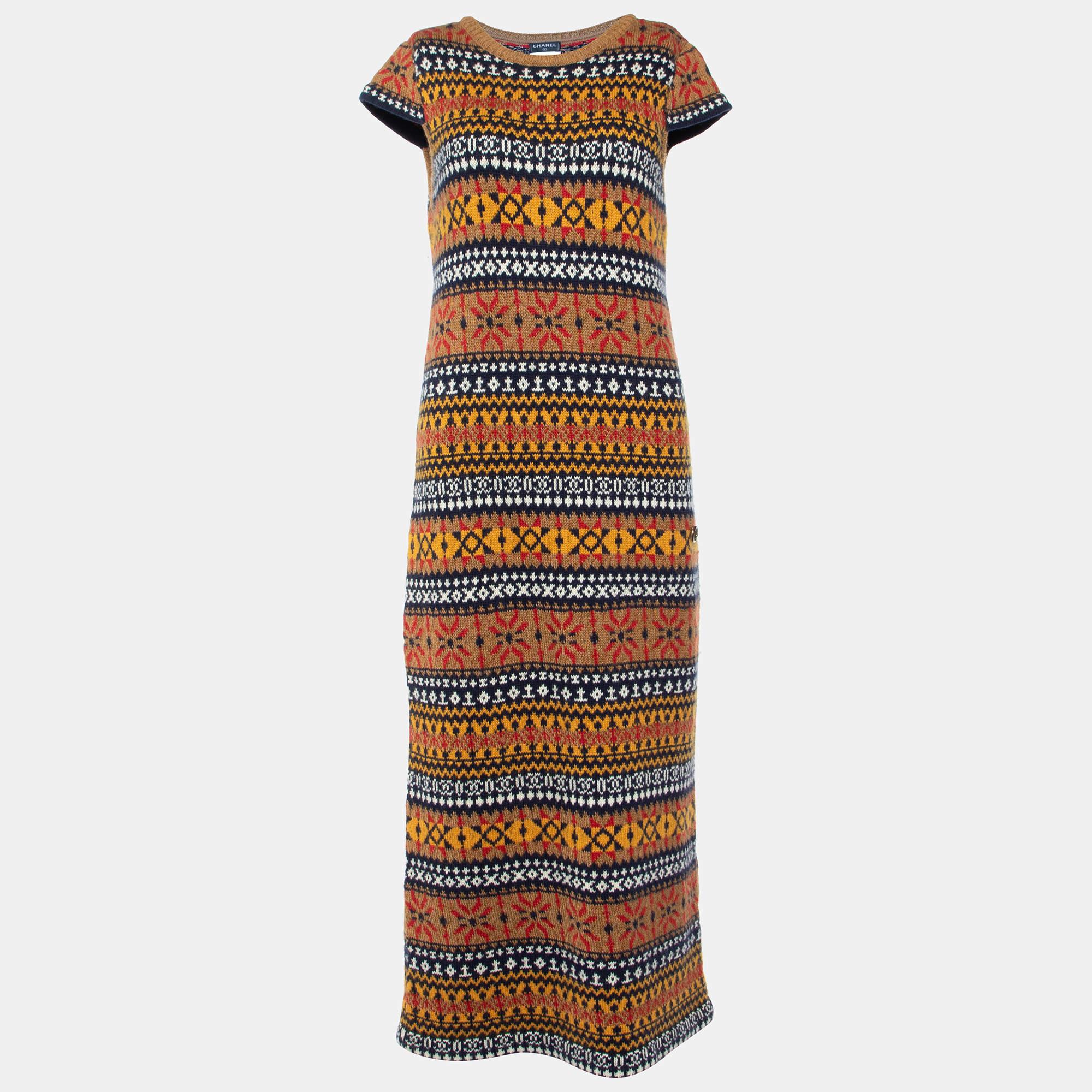 Chanel - Ensemble robe midi et écharpe en tricot de cachemire et d'alpaga - Brown M en vente 1