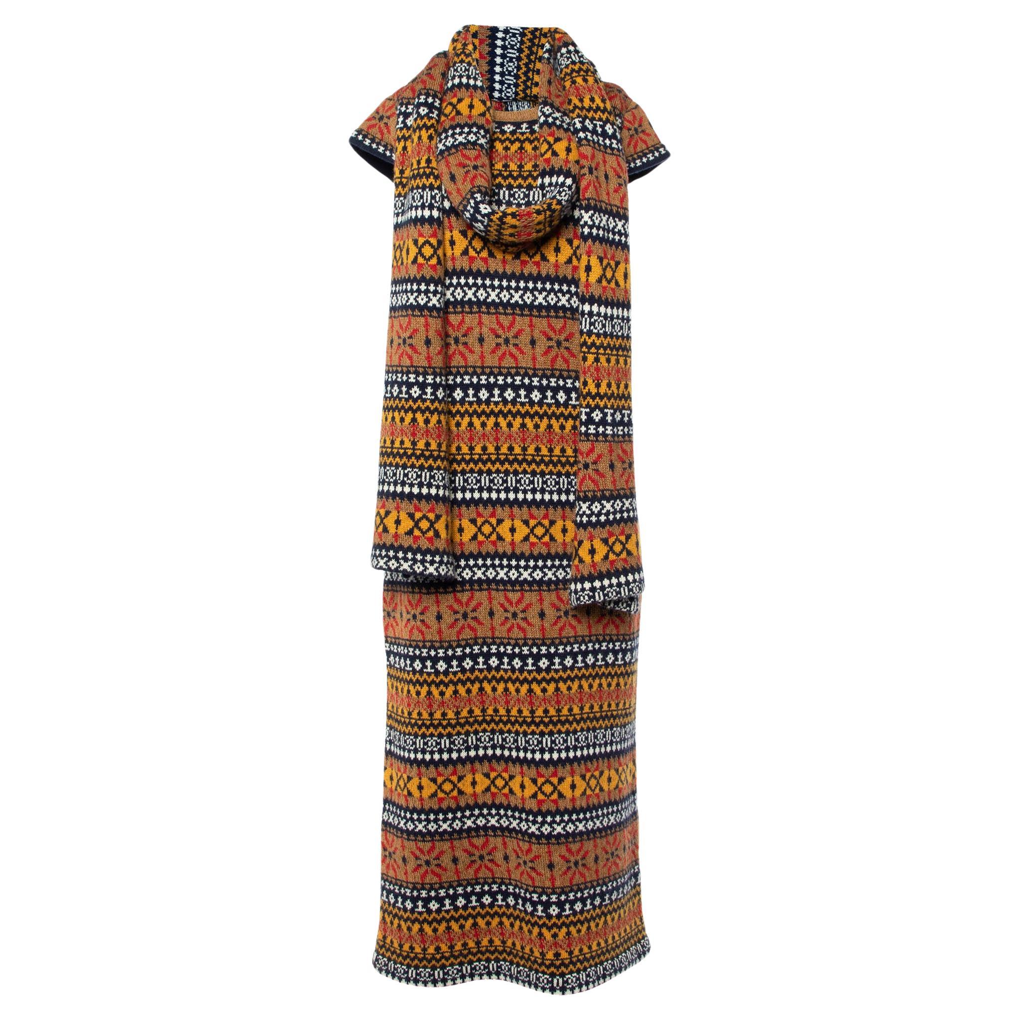 Chanel, vestito e sciarpa in maglia di cashmere e alpaca marrone, M. I.