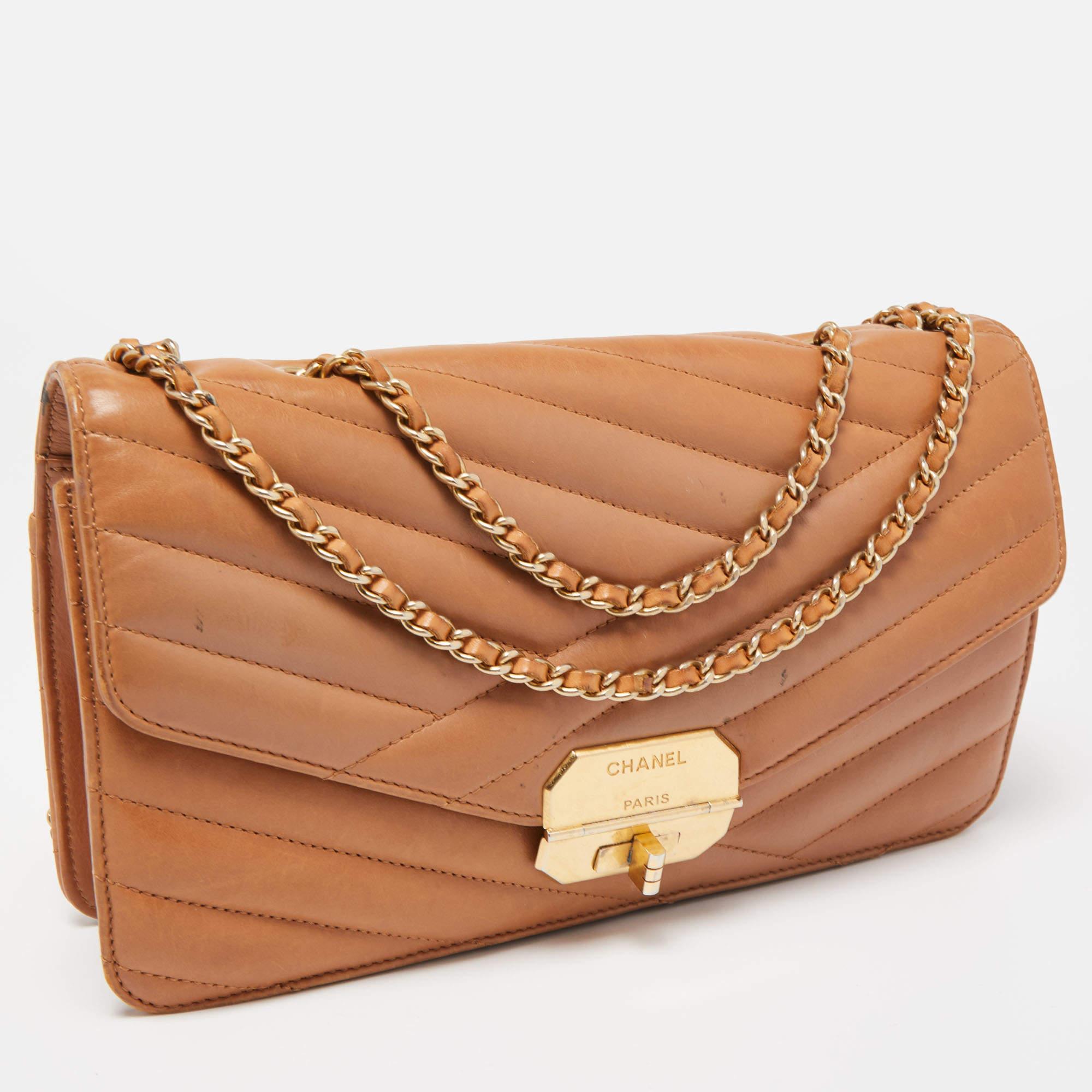 Chanel Brown Chevron Leather Medium Gabrielle Flap Bag In Fair Condition In Dubai, Al Qouz 2