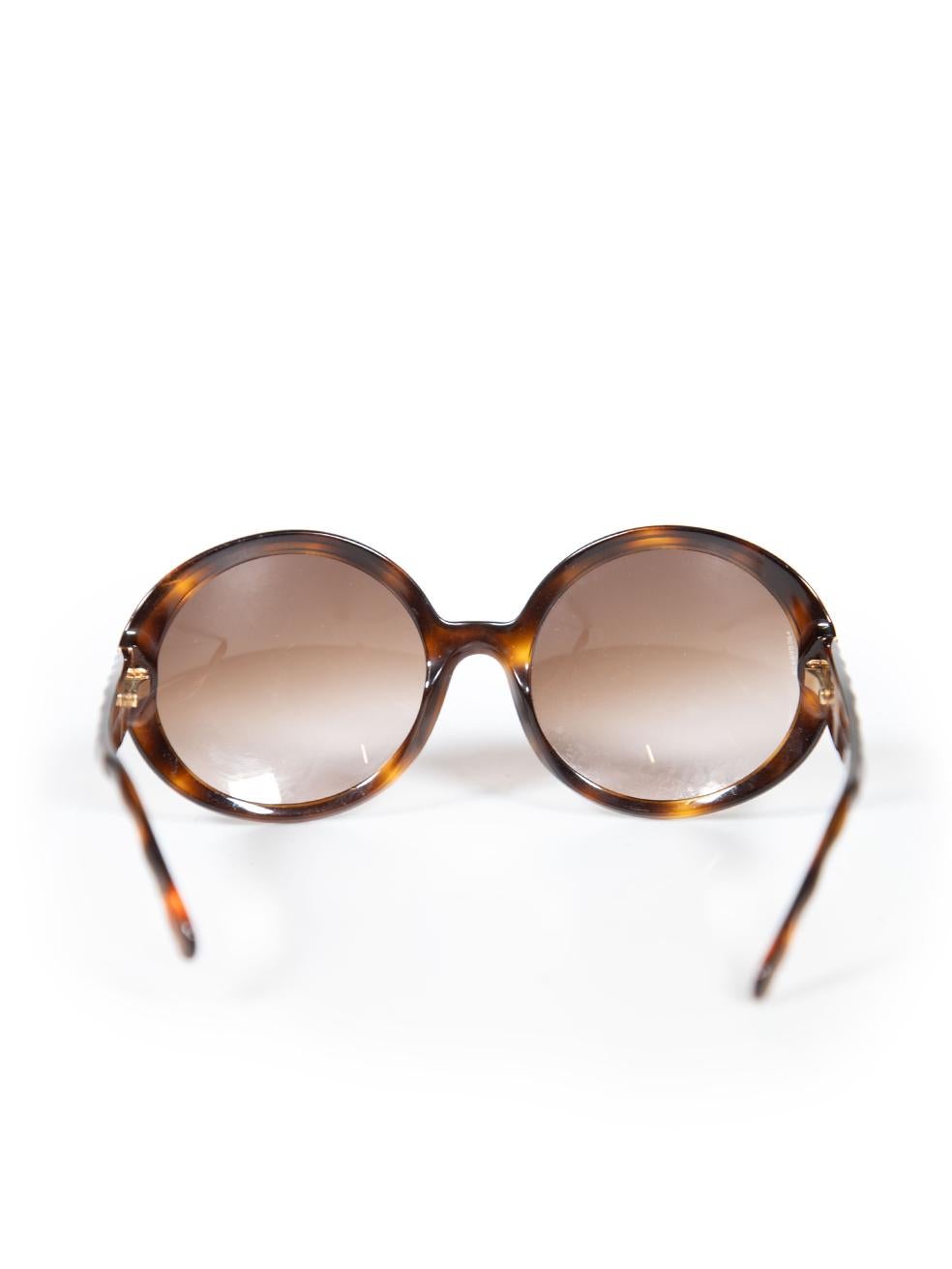Chanel Brown Diamond Tortoiseshell Sunglasses In Excellent Condition In London, GB