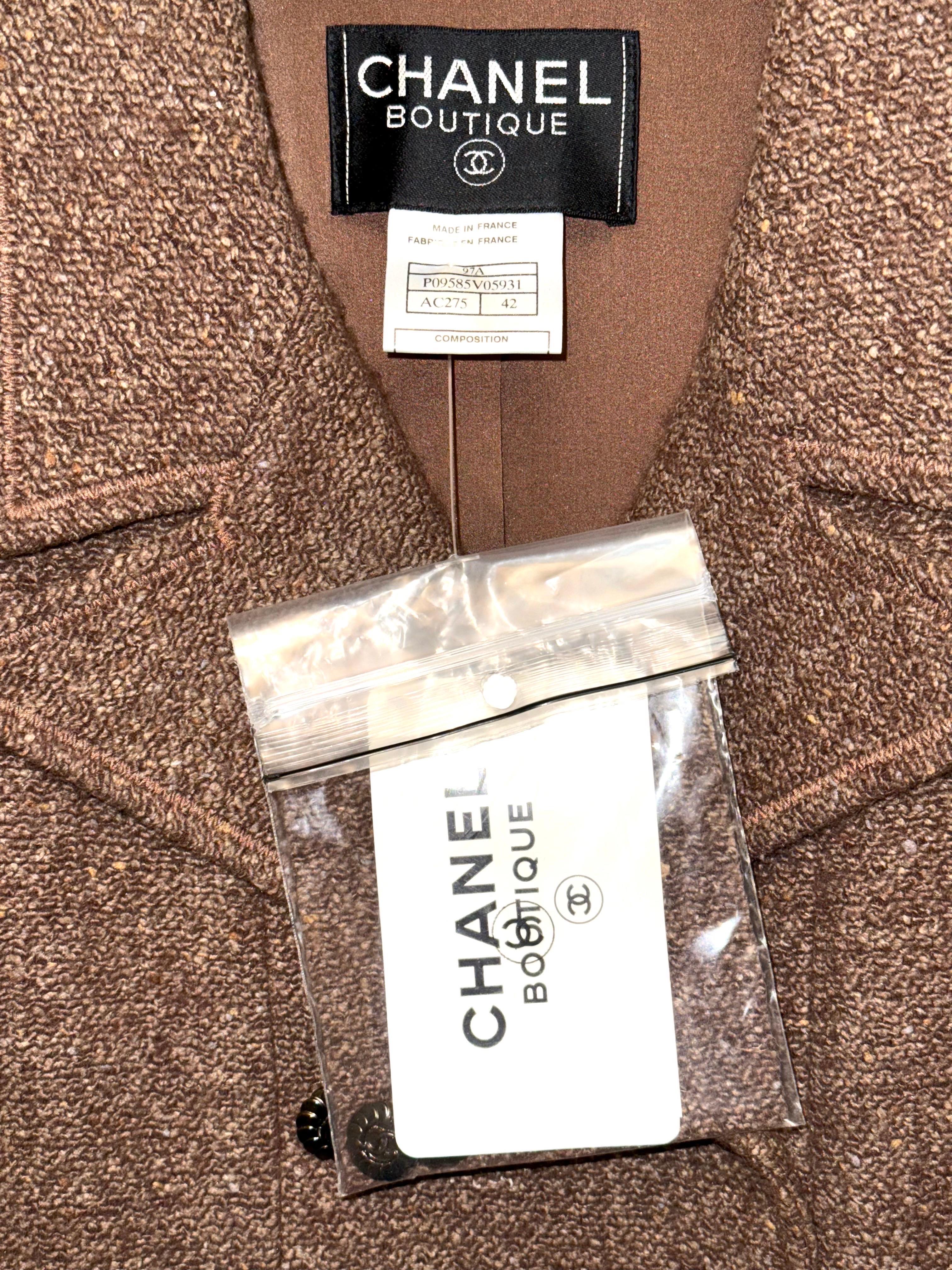 Chanel brown double-breasted tweed jacket For Sale 2