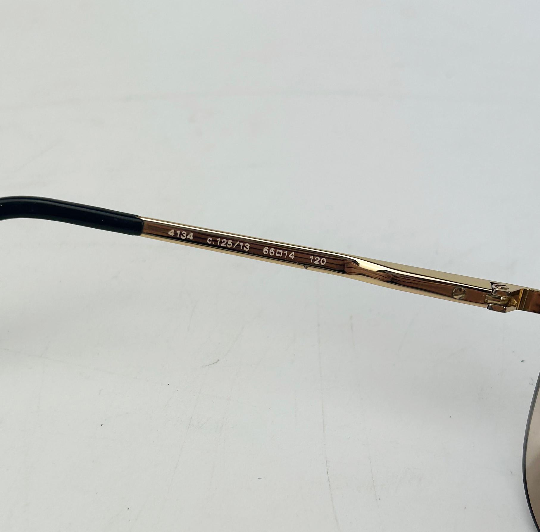 Chanel Brown Frameless Aviator Sunglasses with Black Flower For Sale 3