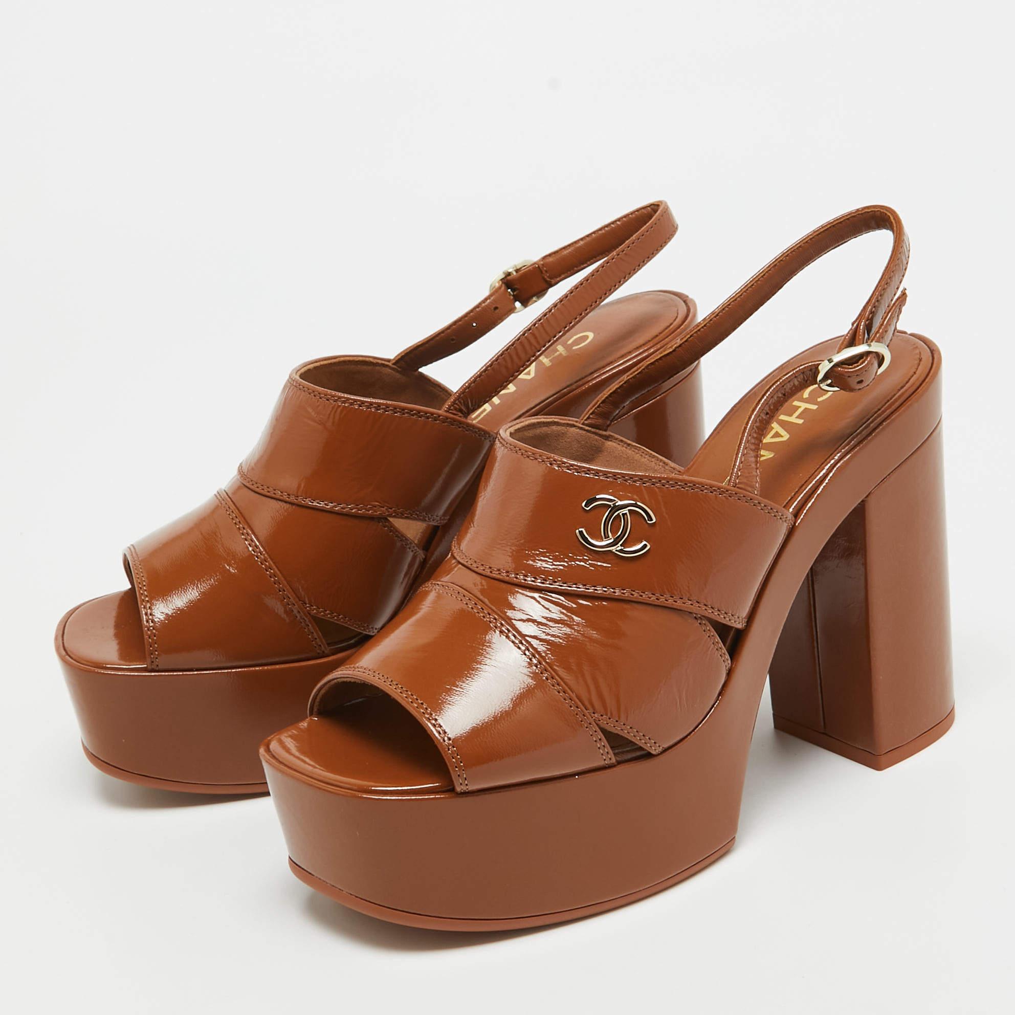 These sandals are a high-end commodity that is desired by every fashion lover. Designed by the House of Chanel, these stunning slingback sandals flaunt brown leather with the gold-toned CC logo embedded on the upper straps. Show off your stylish