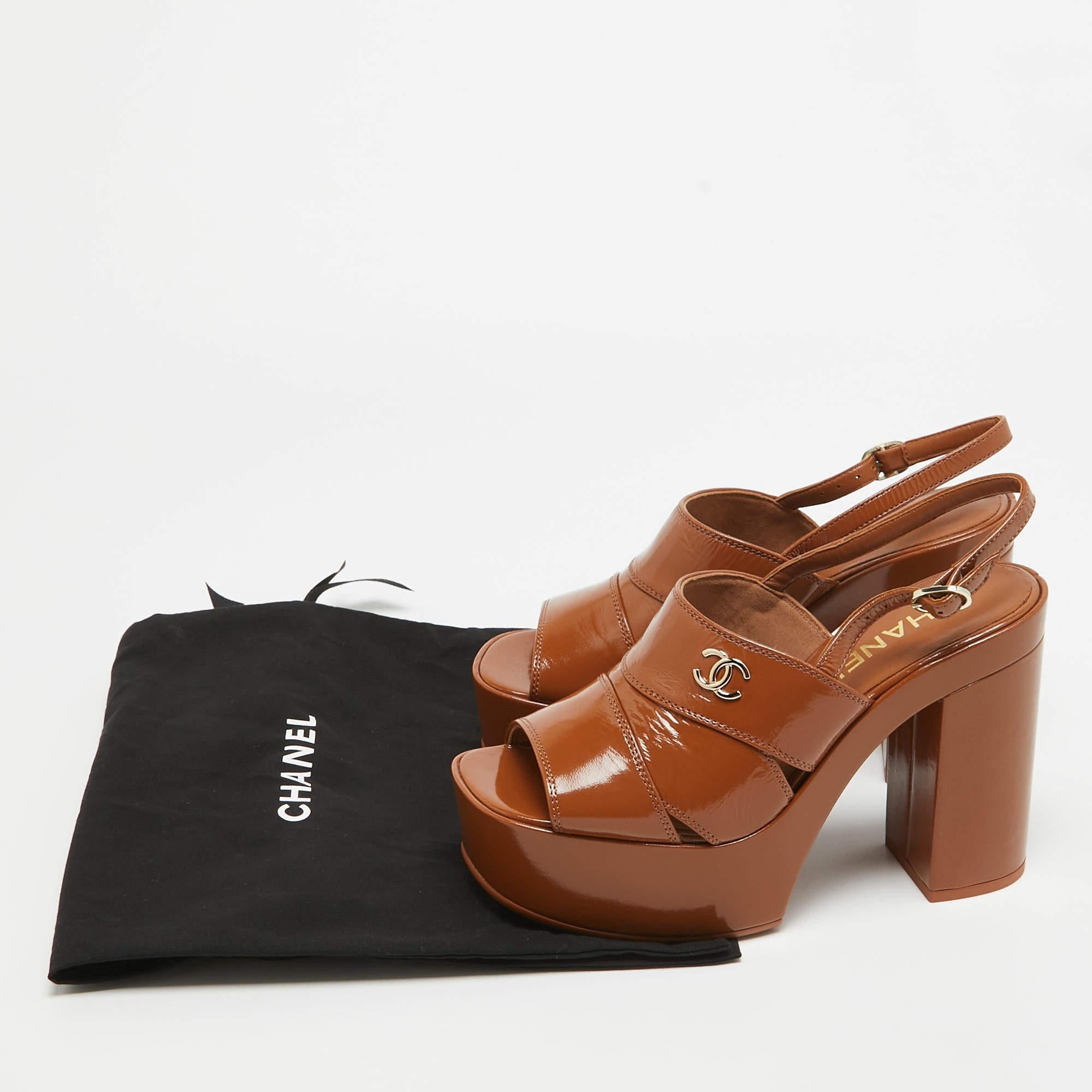 Chanel Brown Interlocking CC Logo  Leather Slingback Sandals Size 37 5