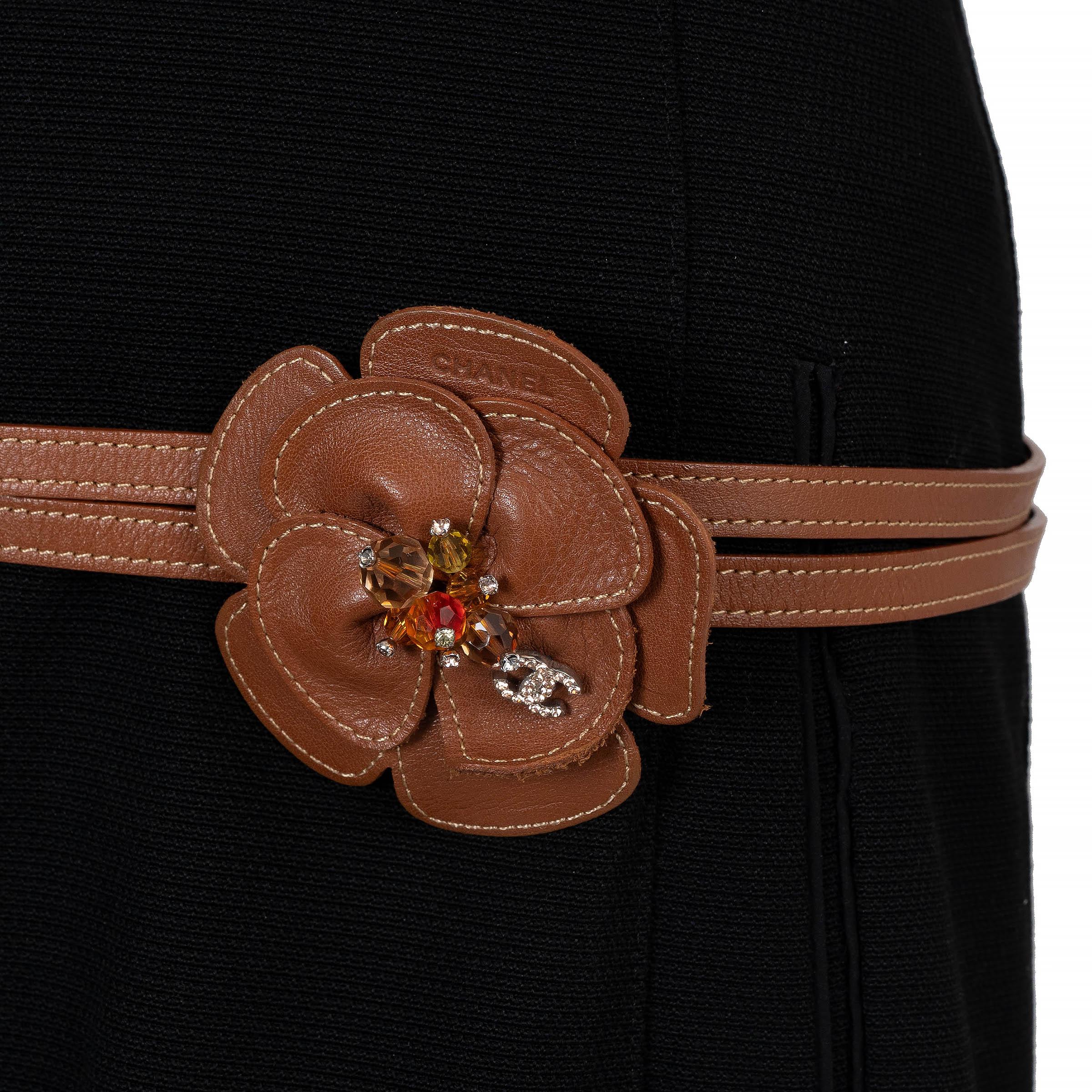 CHANEL cuero marrón 05A CAMELLIA DOUBLE WRAP Cinturón en venta 1
