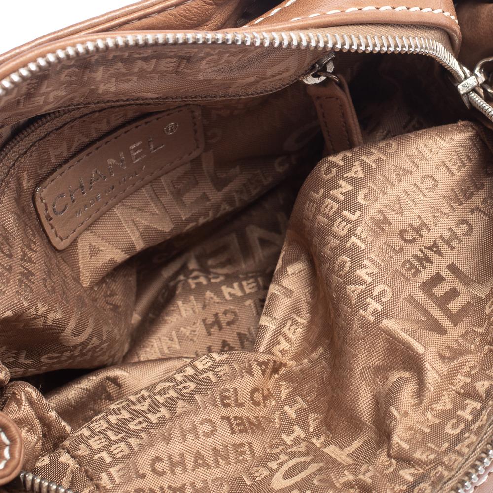 Chanel Brown Leather Accordion Zipper Bag In Good Condition In Dubai, Al Qouz 2