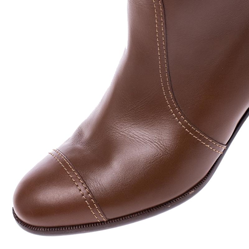 Chanel Brown Leather Cap Toe Block Heel High Boots Size 39 In Good Condition In Dubai, Al Qouz 2