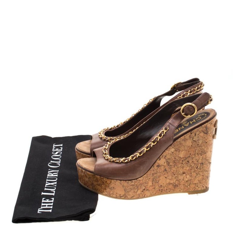 Chanel Brown Leather Chain Detail Cork Wedge Platform Sandals Size 38 For Sale at 1stDibs