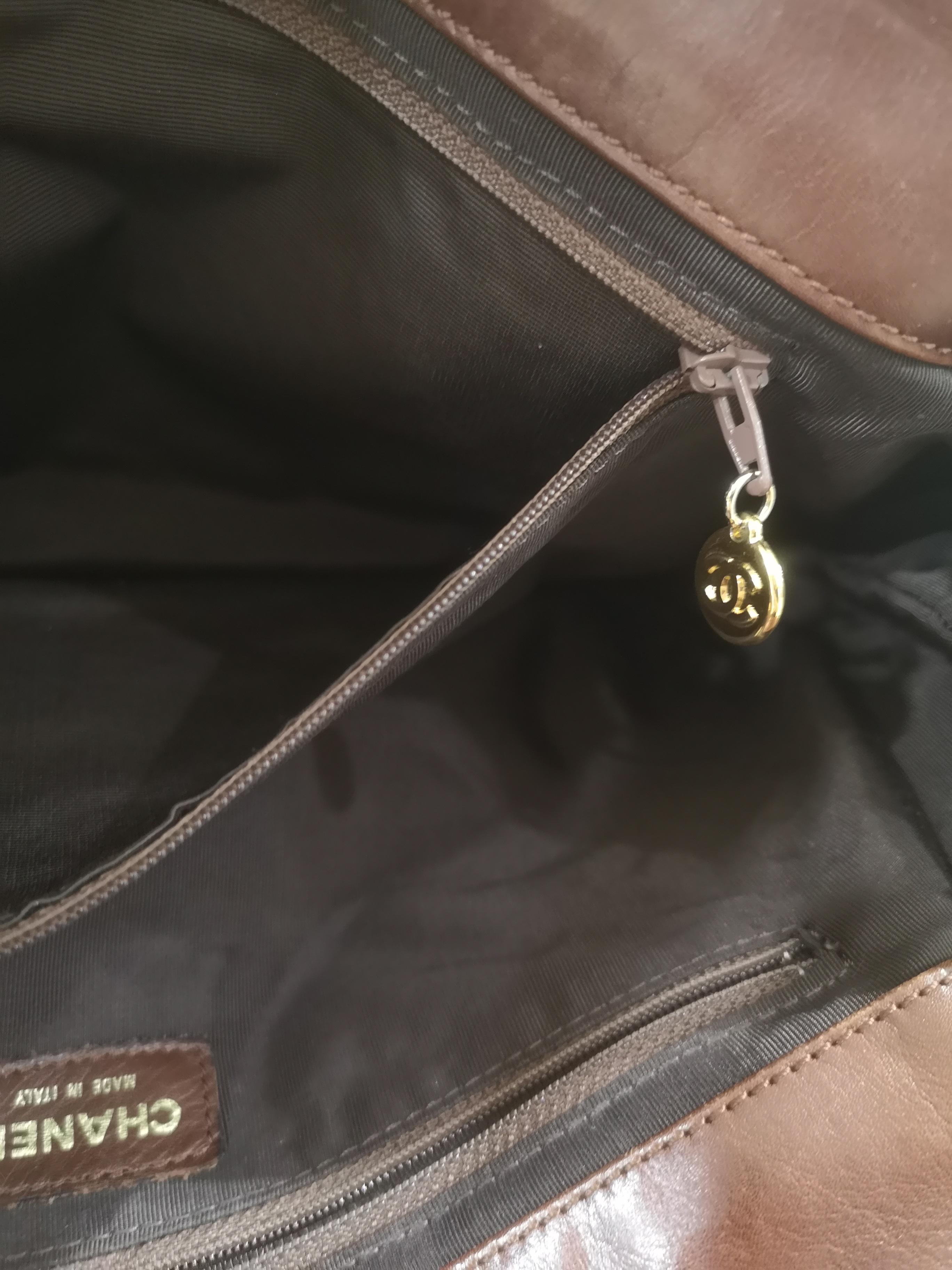 Women's Chanel brown leather gold hardware shoulder bag