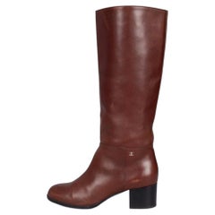 Chanel Brown Leather Mid Heel Boots EU 40 Classic Design 5cm Heel