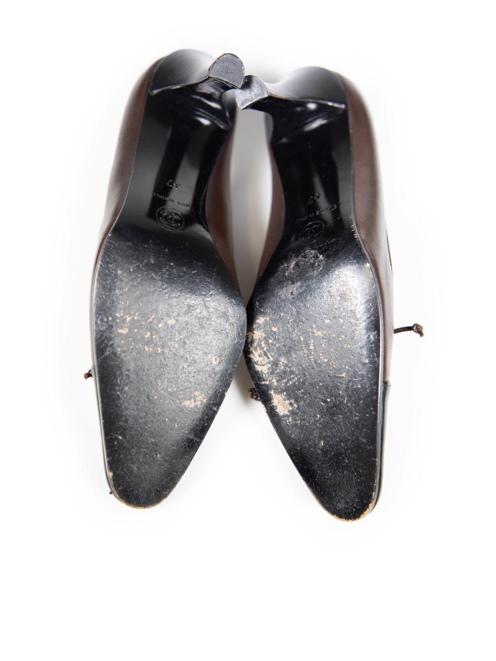Chanel Brown Leather Pointed Toe Bow Pumps Size IT 37 In Good Condition In London, GB