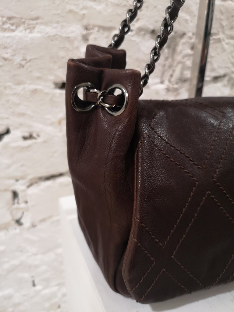 Chanel brown leather shoulder bag For Sale 11