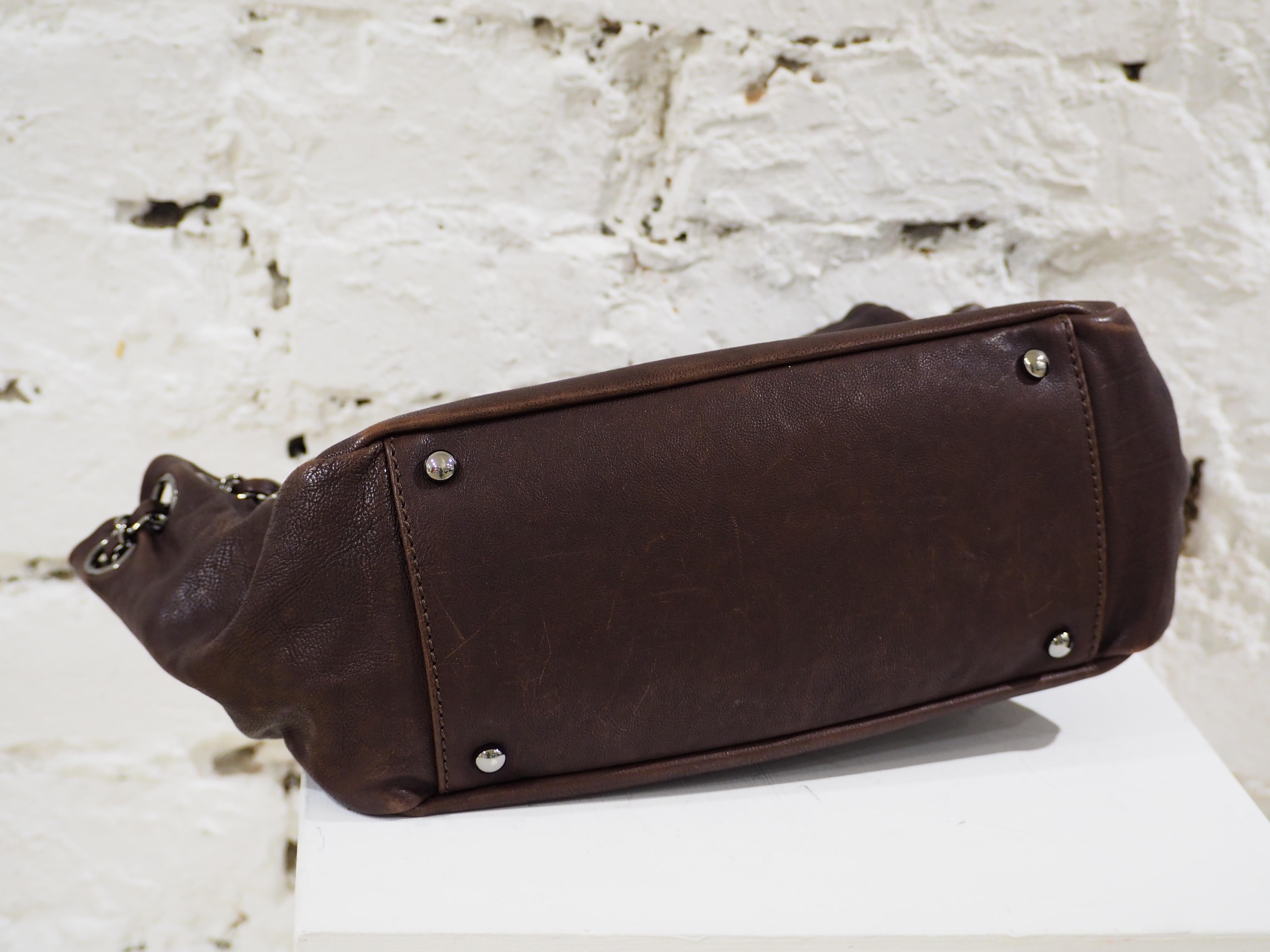 Chanel brown leather shoulder bag For Sale 1