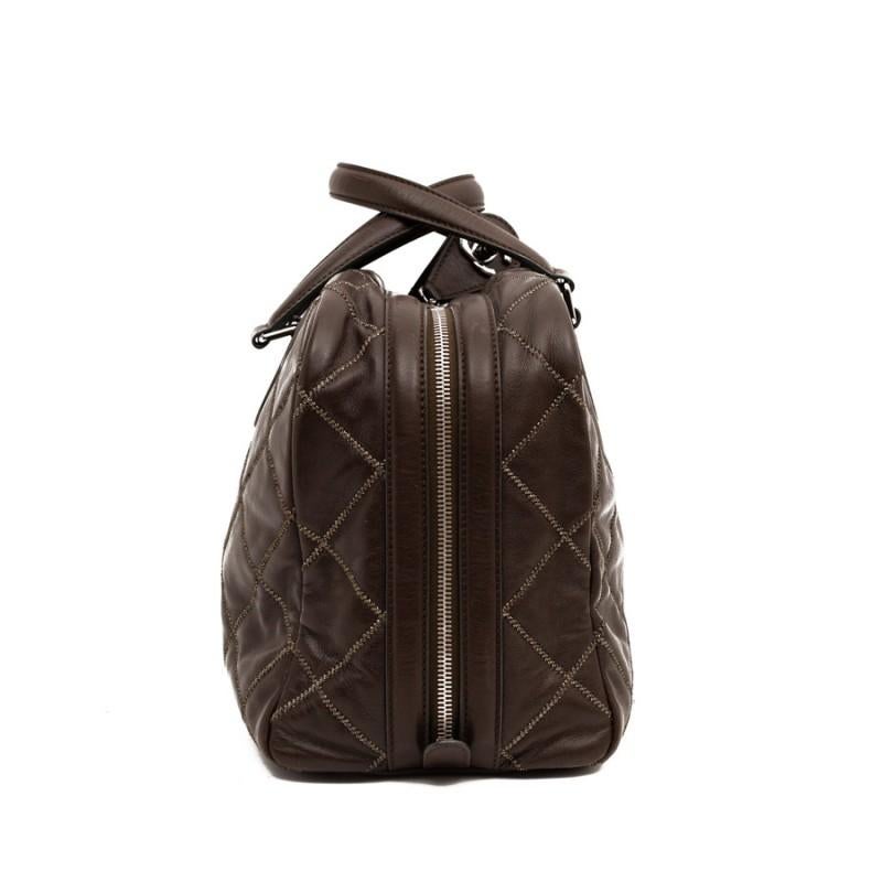 CHANEL Sac fourre-tout en cuir marron en vente 5