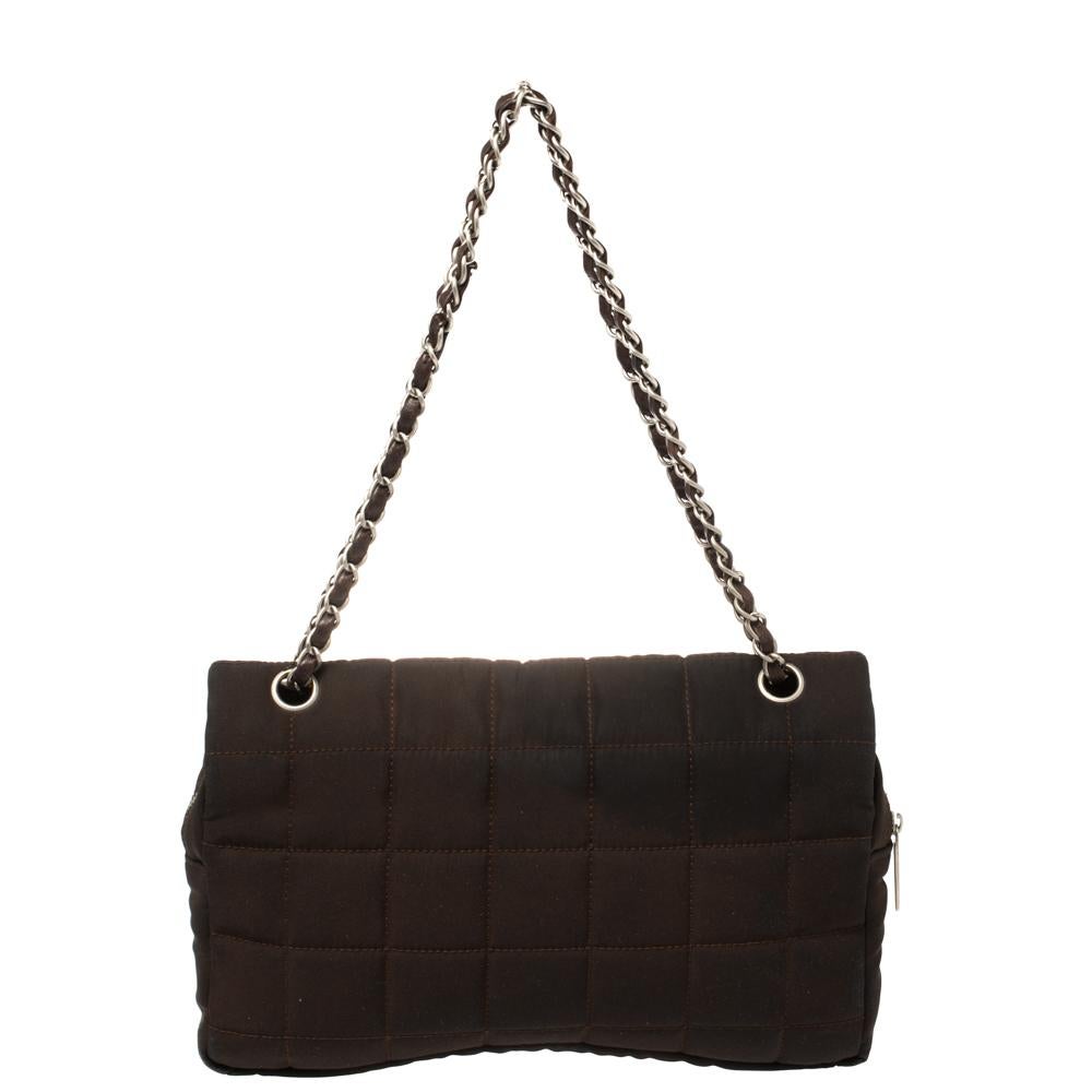 chanel chocolate bar flap bag