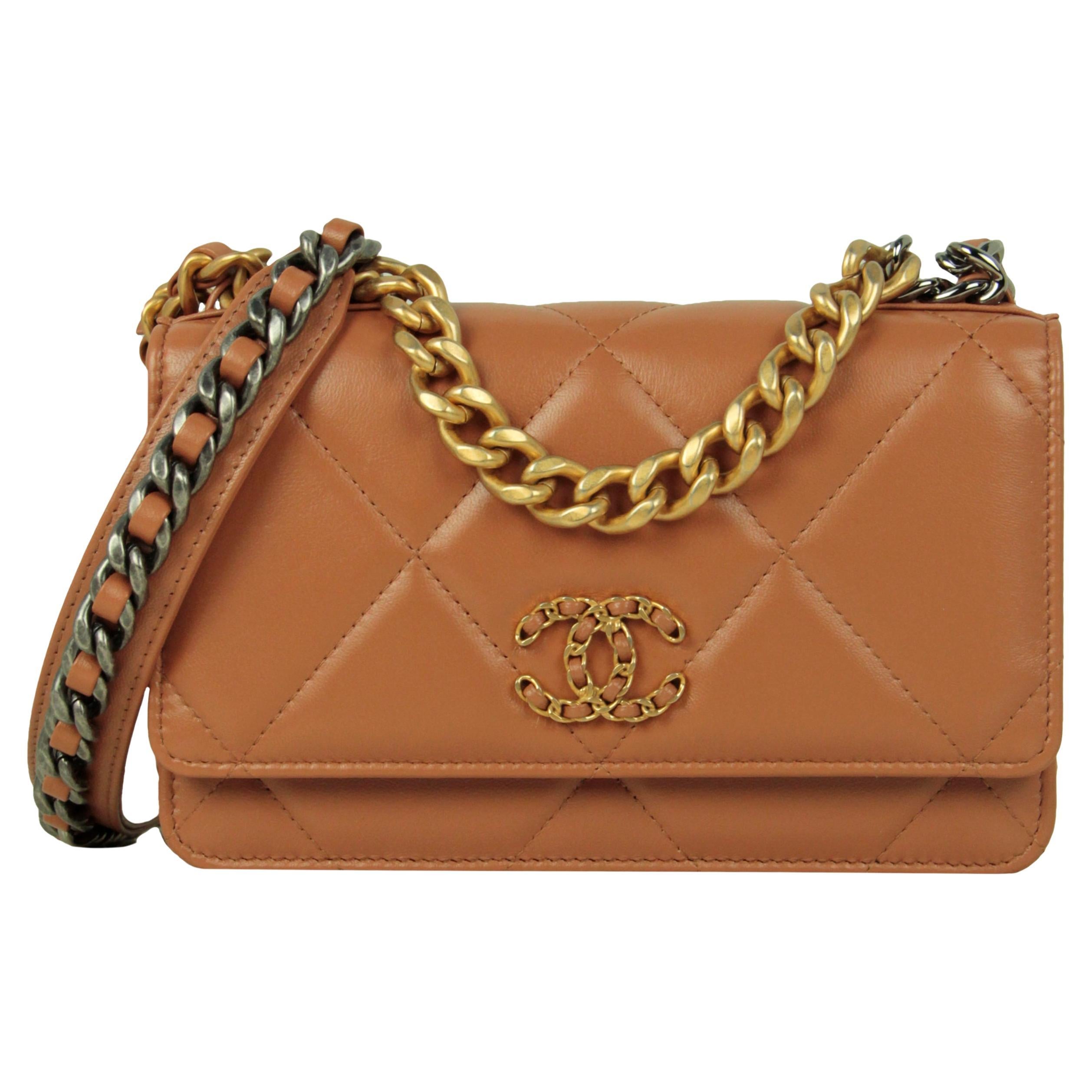 brown leather chanel purse