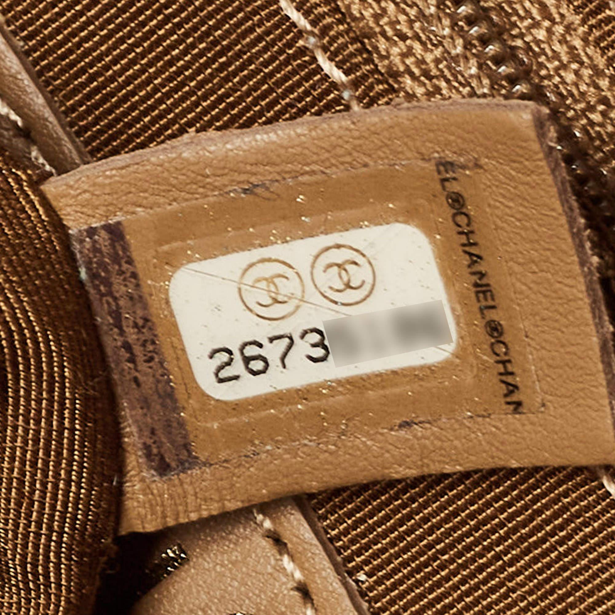 Chanel Brown Quilted Aged Leather and Tweed Large Casual Hobo 7