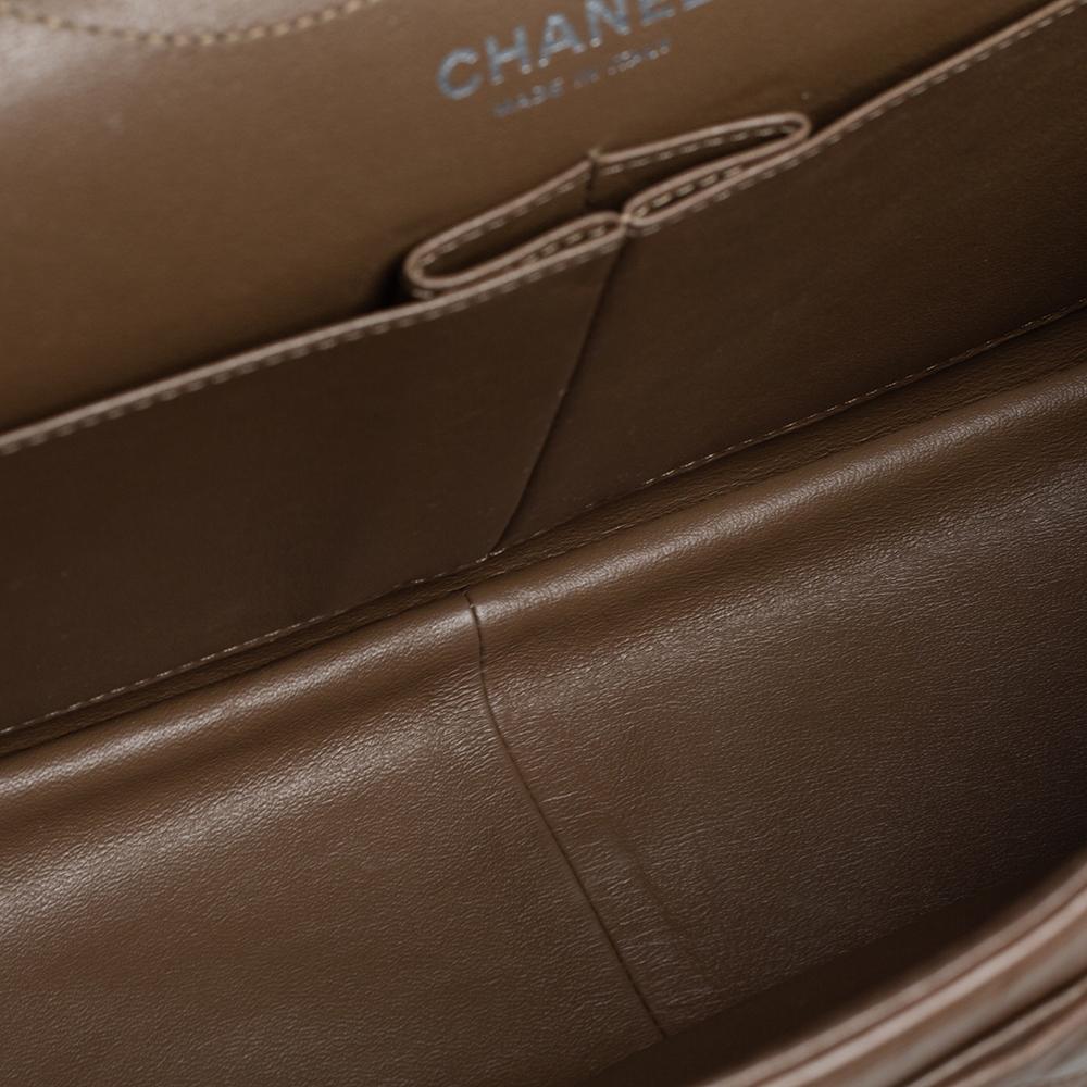 Chanel Braun Gestepptes Gealtertes Leder Reissue 2.55 Klassisch 227 Klappe Tasche 10