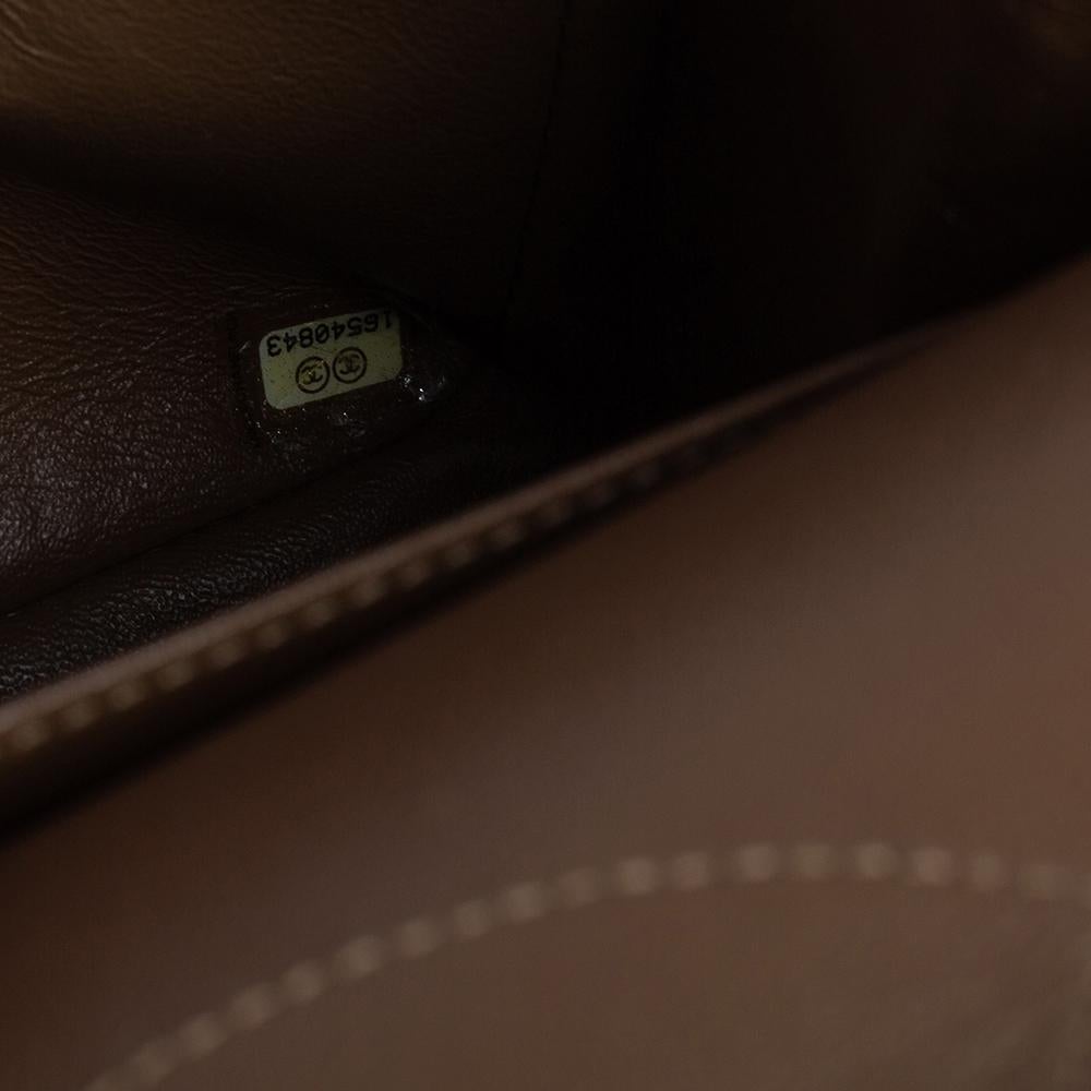 Chanel Braun Gestepptes Gealtertes Leder Reissue 2.55 Klassisch 227 Klappe Tasche 11