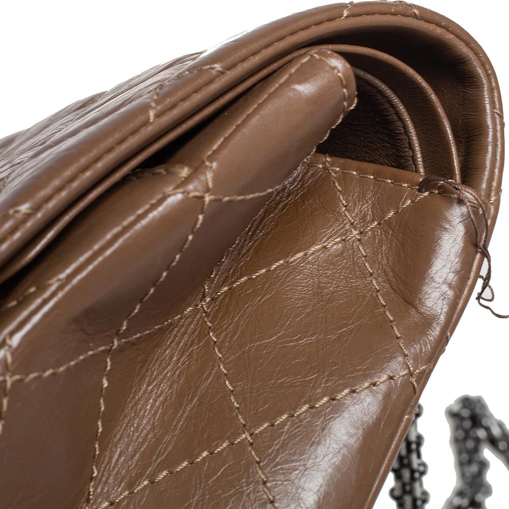 Chanel Braun Gestepptes Gealtertes Leder Reissue 2.55 Klassisch 227 Klappe Tasche 4