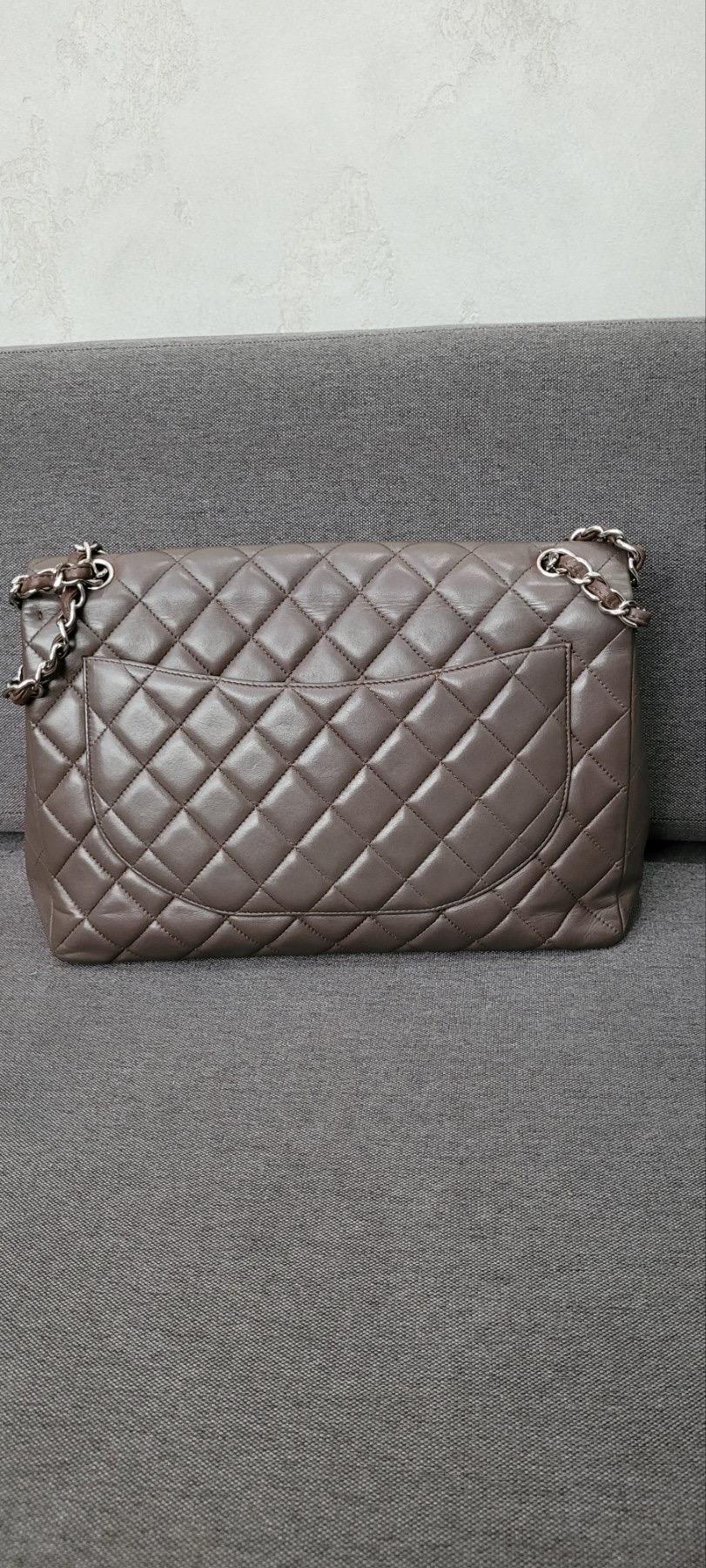 Chanel Brown Quilted Leather Jumbo Classic Single Flap Bag For Sale 6