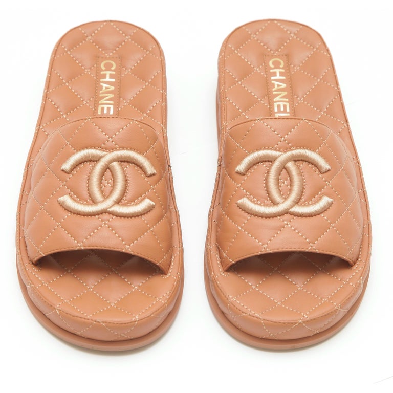 CHANEL Brown Quilted Leather Slide Sandal Platform Slip On CC Logo Sz