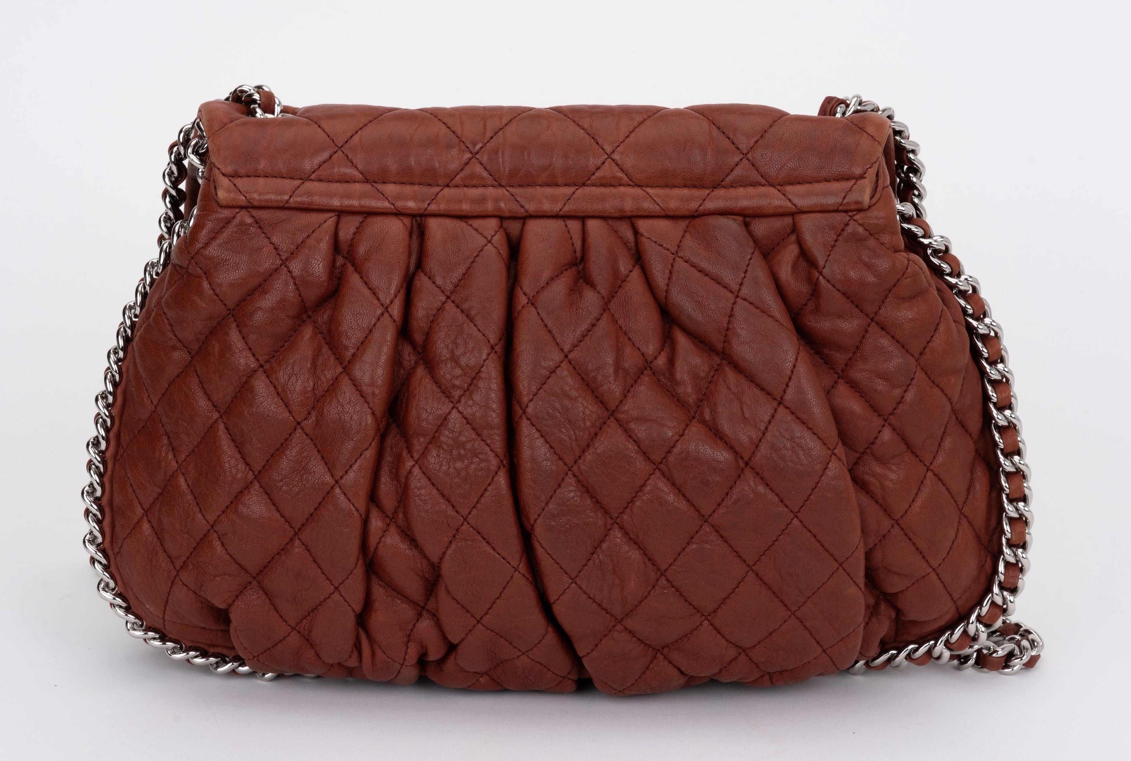 Women's Chanel Brown Quilted Medium Chain Around For Sale