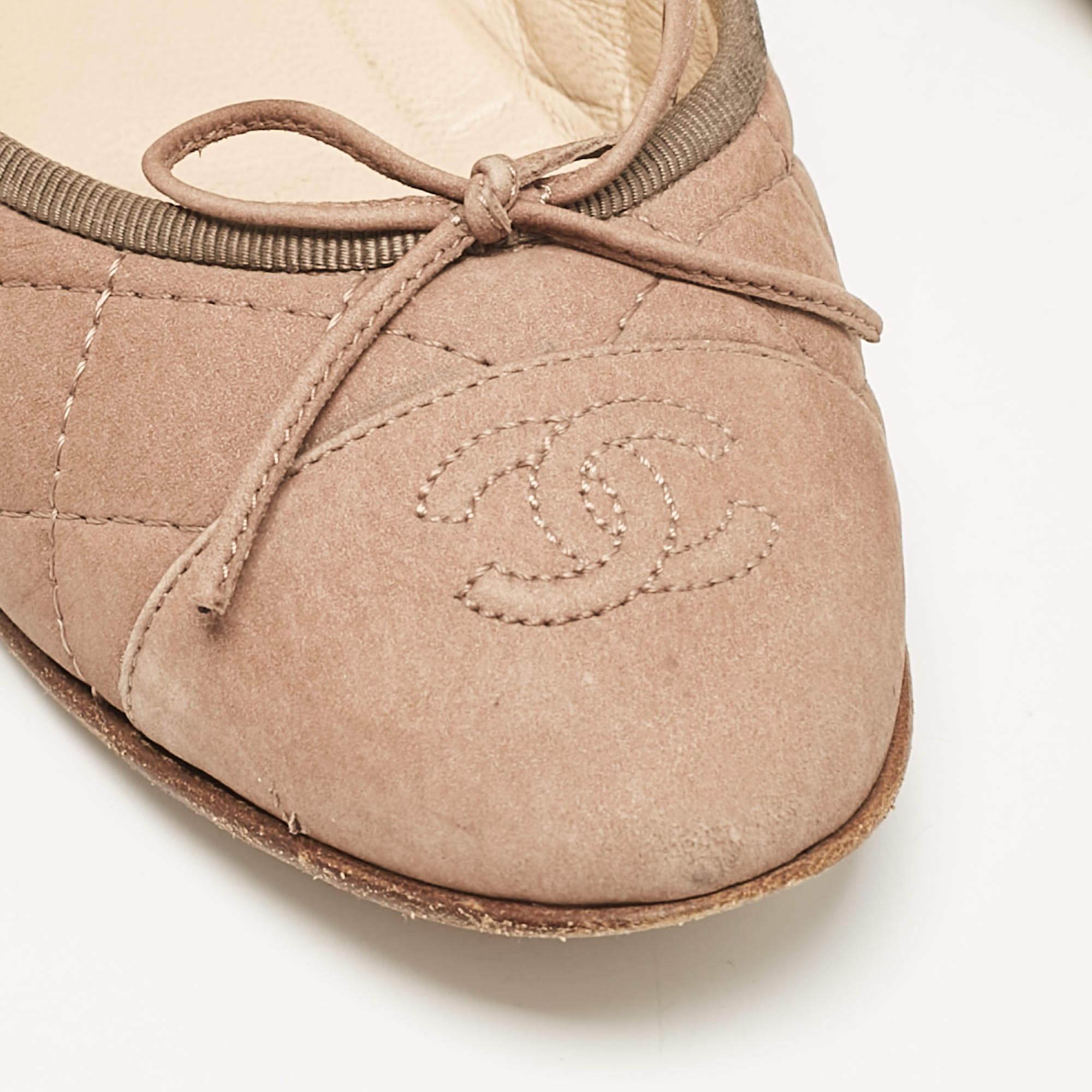 Chanel Brown Quilted Nubuck CC Bow Ballet Flats Size 37 4