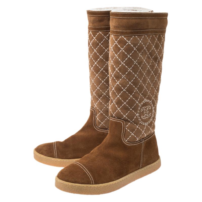 Chanel Brown Quilted Suede Mid Calf Boots Size 40.5 In Good Condition In Dubai, Al Qouz 2
