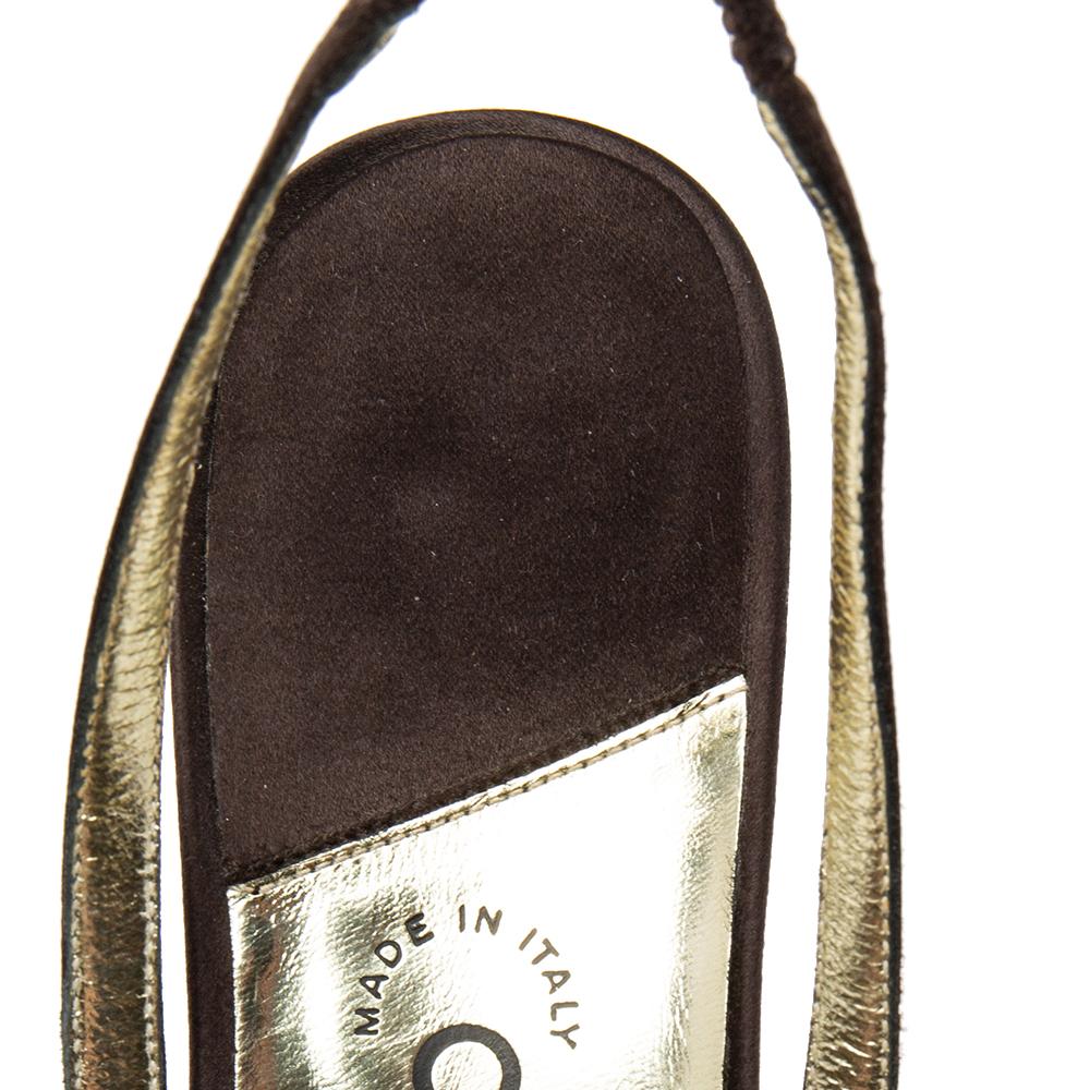 Chanel Brown Satin Slingback Sandals Size 38 In Good Condition In Dubai, Al Qouz 2