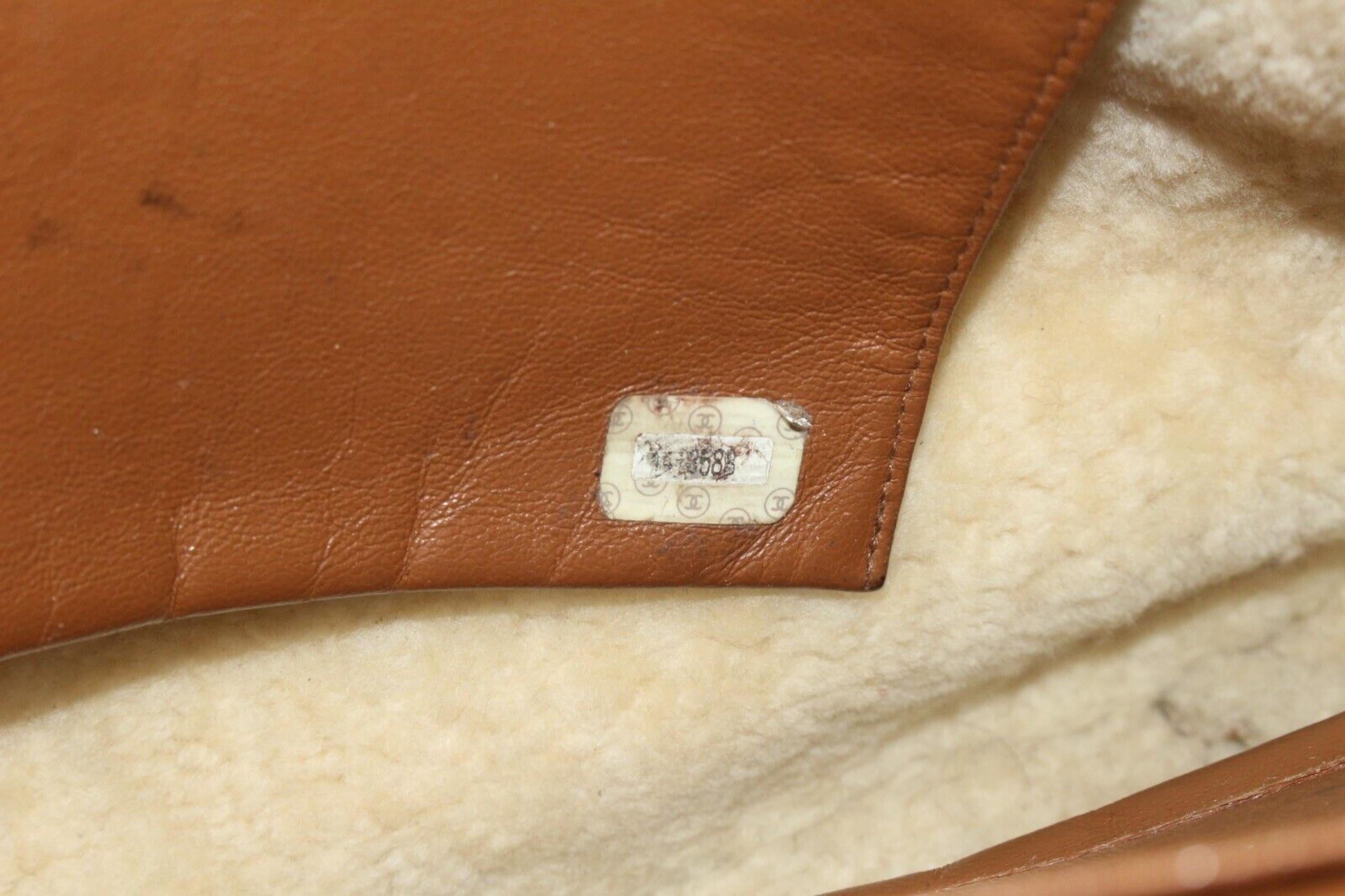 Chanel Brown Shearling Sheepskin Chain Tote GHW 4CAS0419 In Good Condition For Sale In Dix hills, NY