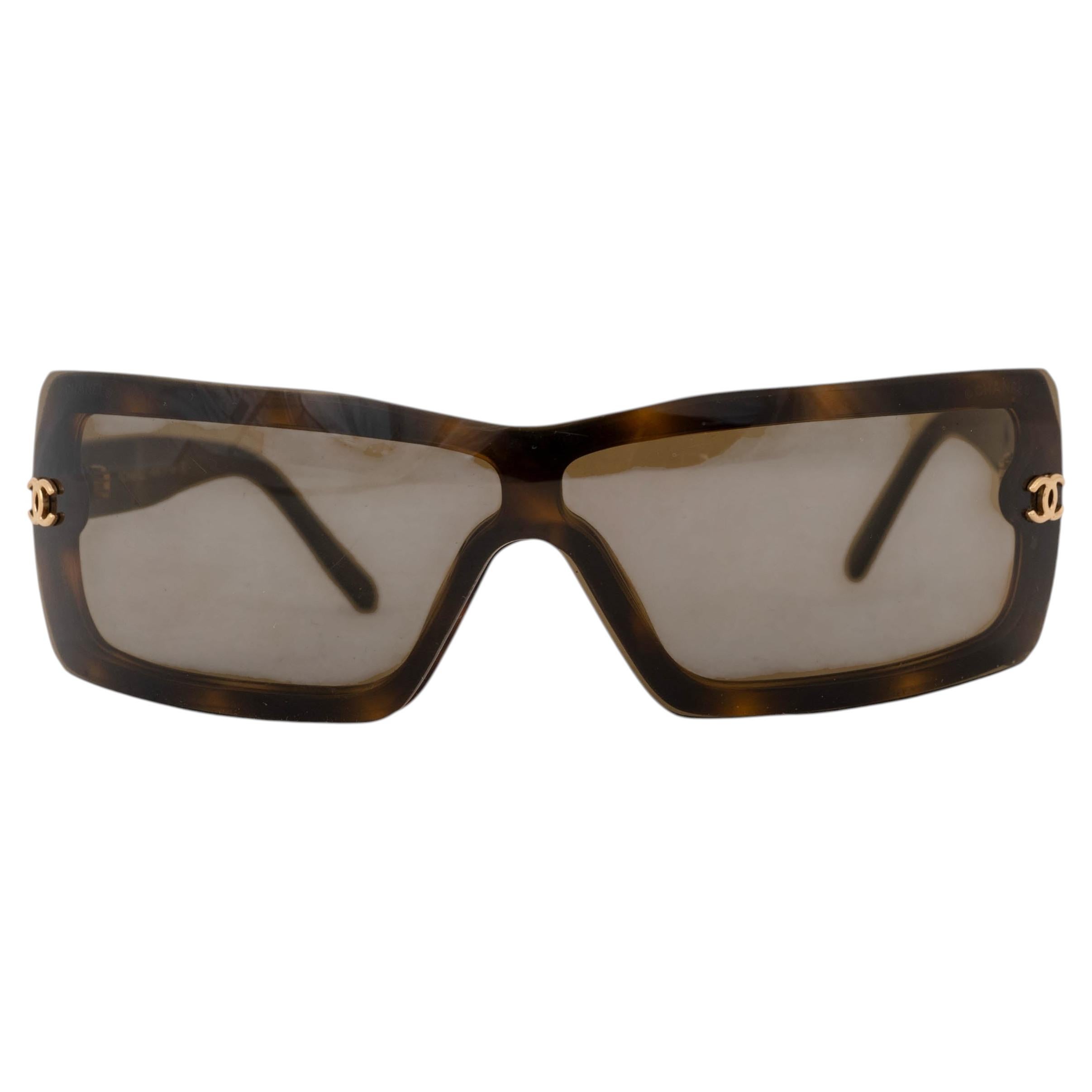 CHANEL brown tortoise SHIELD Sunglasses 5067