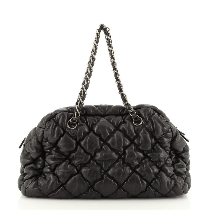 Chanel Bubble Bowler Bag Gestepptes Lammfell Medium im Zustand ��„Gut“ in NY, NY