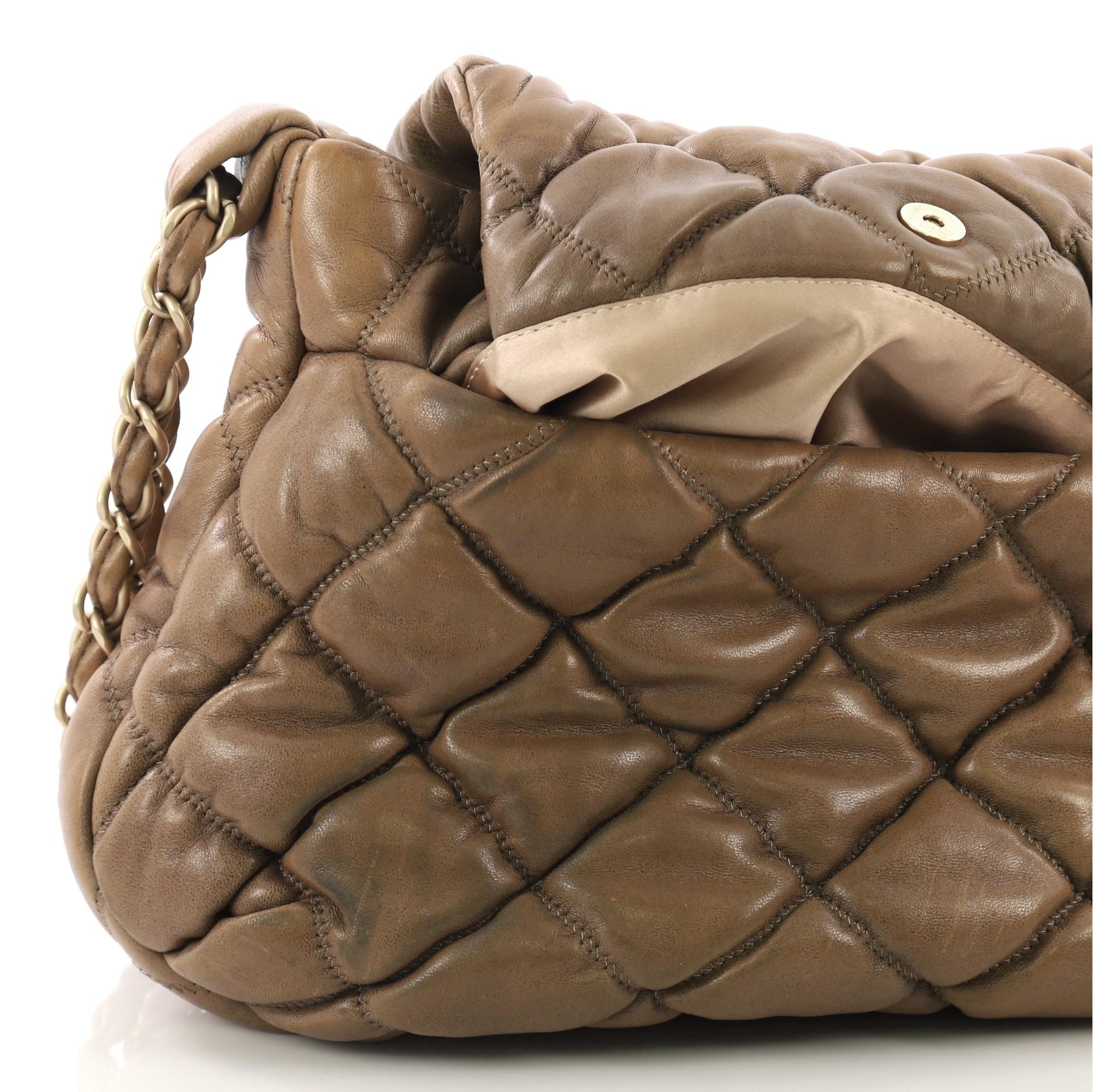 Chanel Bubble Flap Bag Gestepptes Lammfell Medium 2