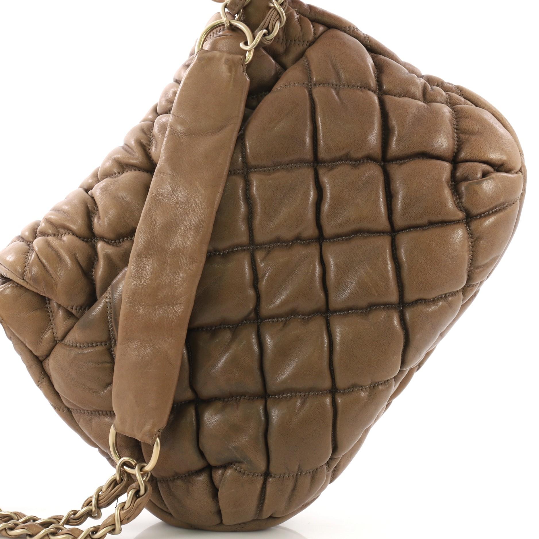 Chanel Bubble Flap Bag Gestepptes Lammfell Medium 4