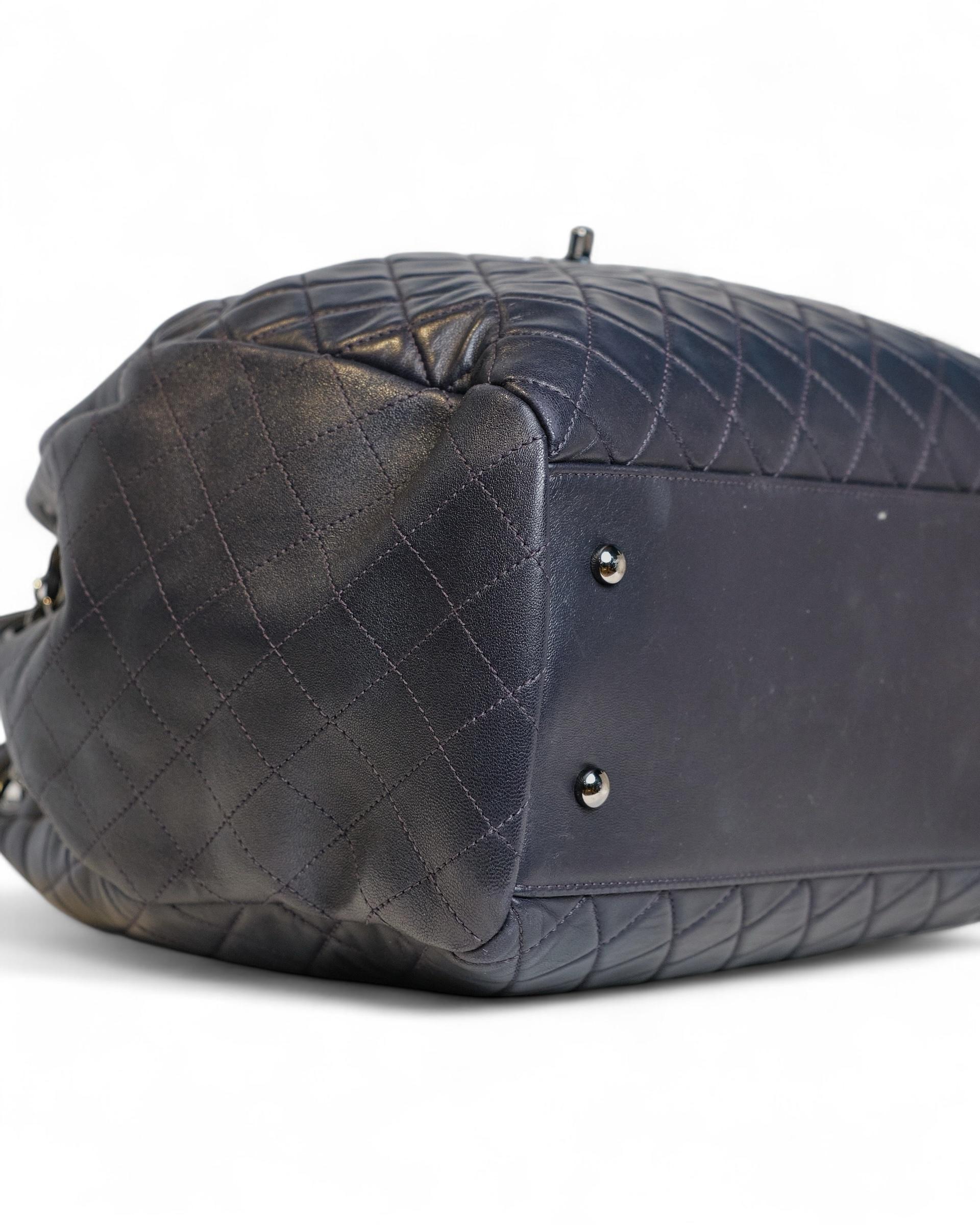 Chanel Bucket CC Large Night Blue 6