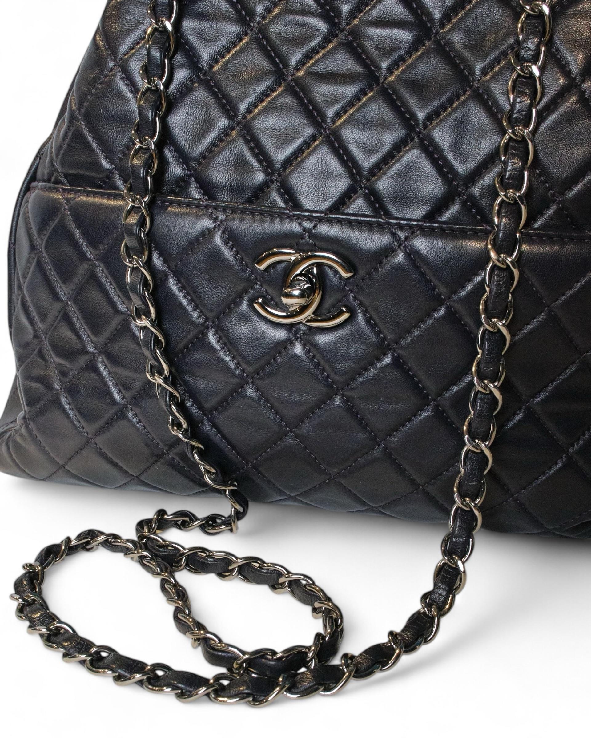 Chanel Bucket CC Large Night Blue 9