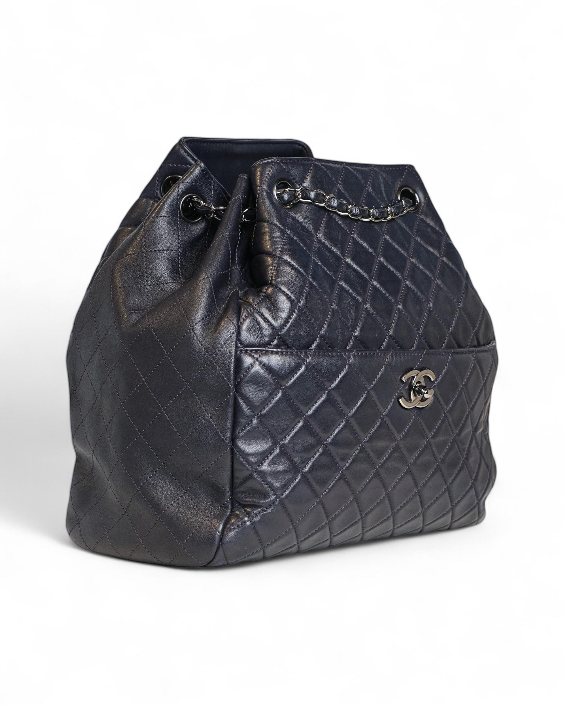 Chanel Bucket CC Large Night Blue 3