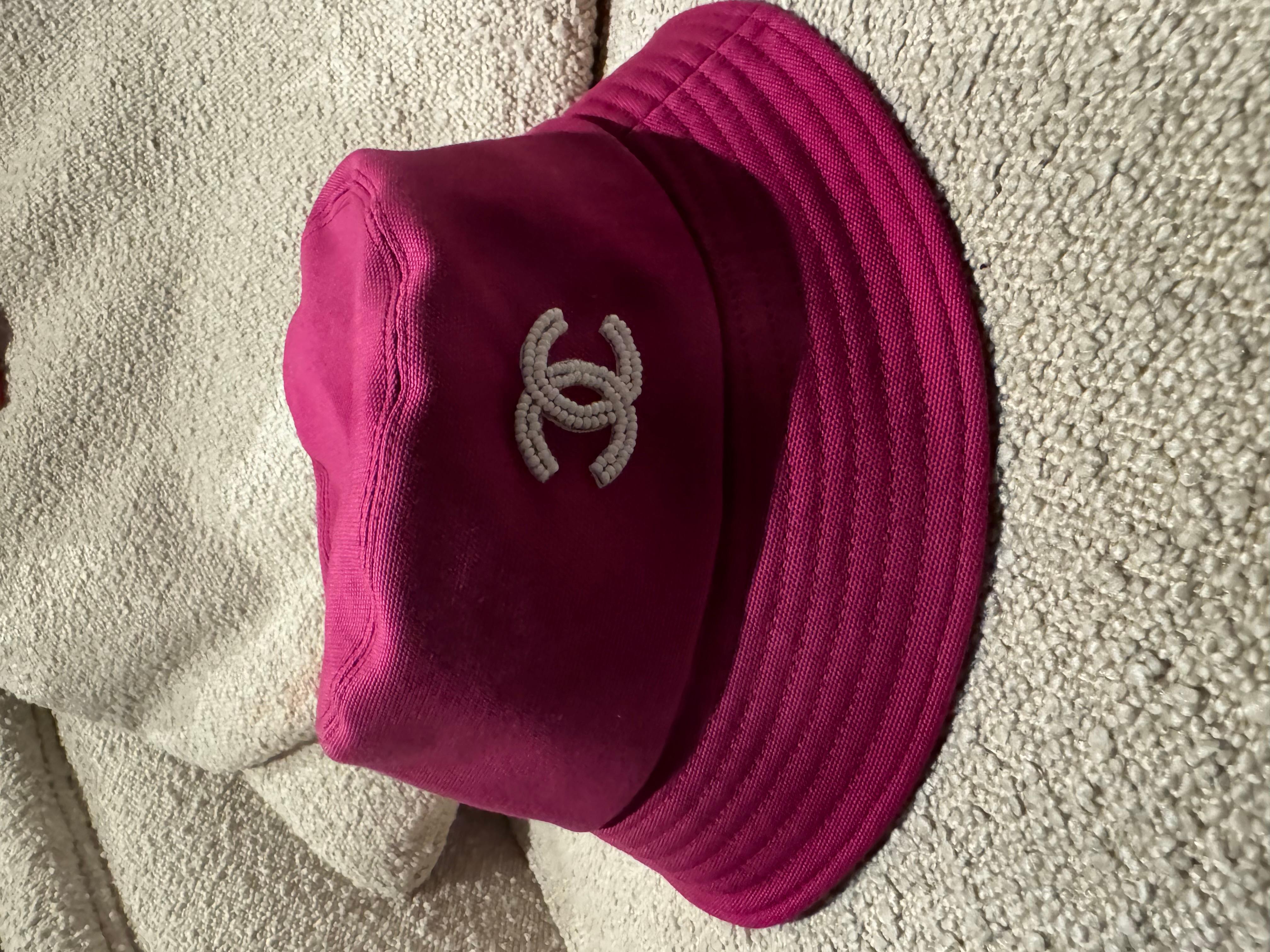 Chanel bucket hat CC logo in white beads, purple colour hat. Cotton material,  SIZE small 

Brand new. Comes with dustbag and carton bag. 
