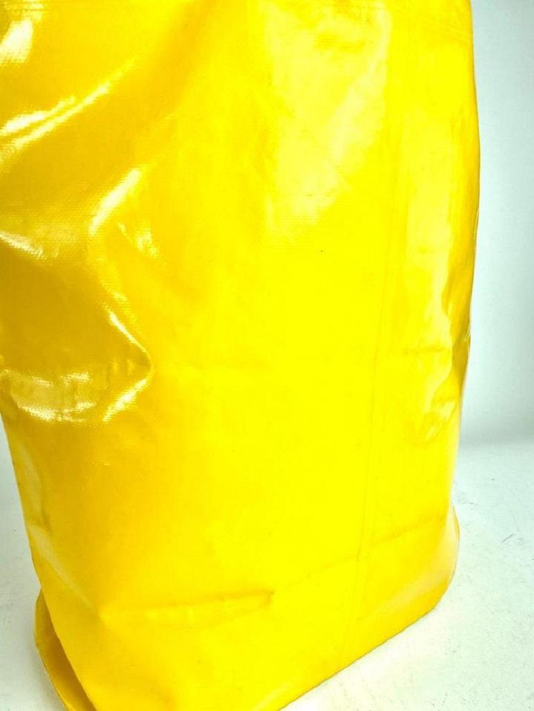 Chanel Bucket Hobo XL Waterproof 19cca69 Yellow Pvc Weekend/Travel Bag For Sale 6