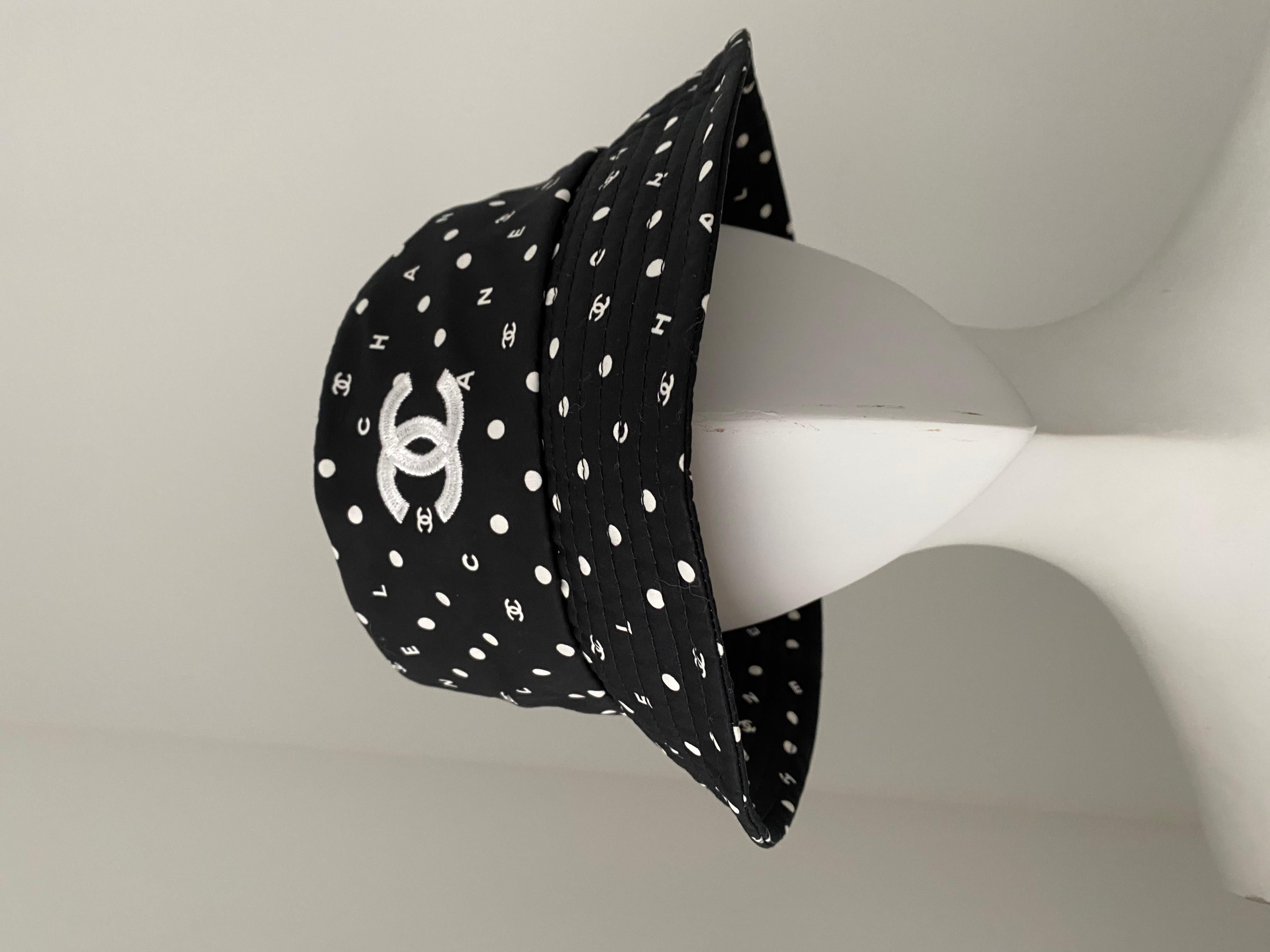 Women's or Men's Chanel Bucket Polkadot Hat SZ M NEW For Sale